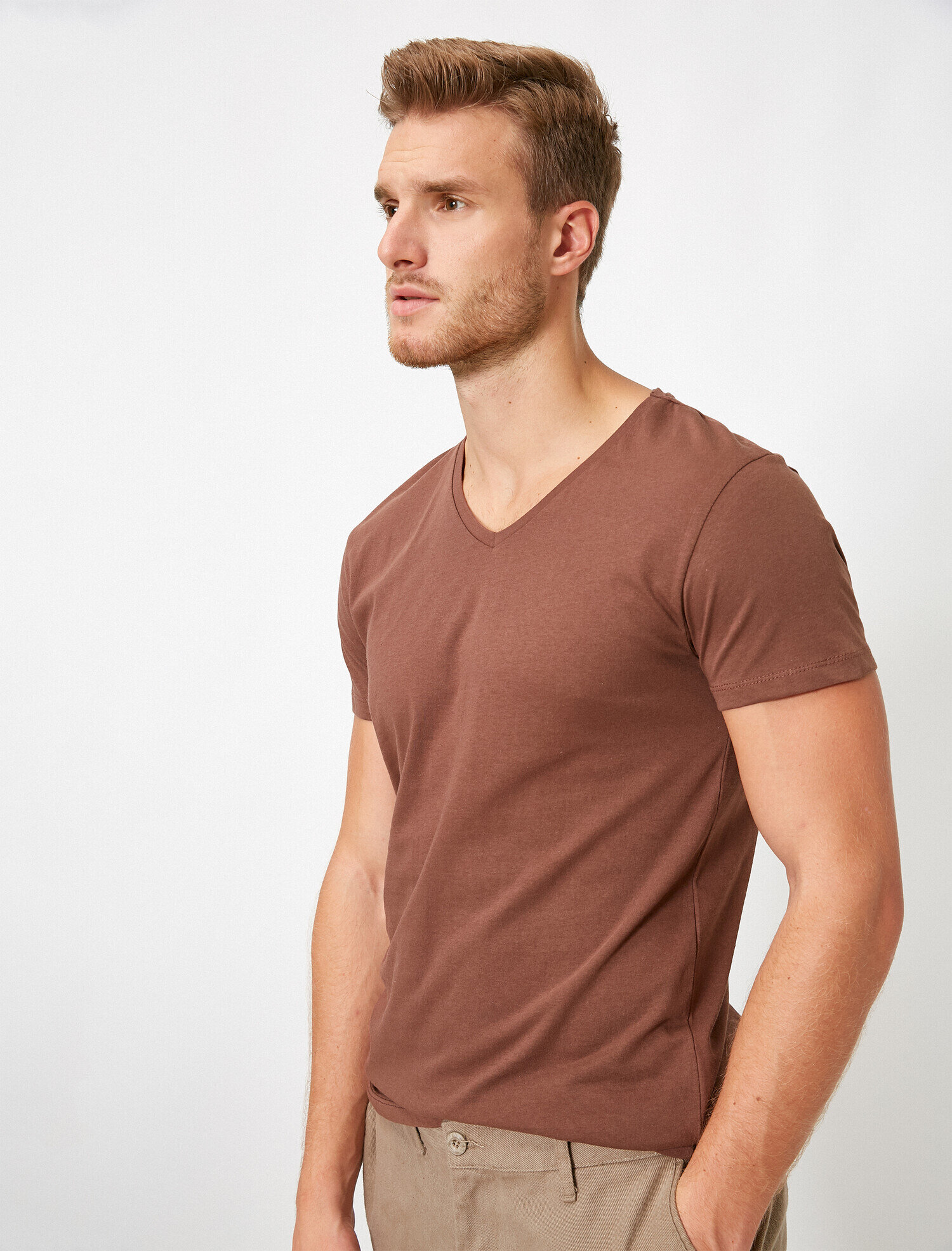   Kısa Kollu V Yaka Basic Tişört