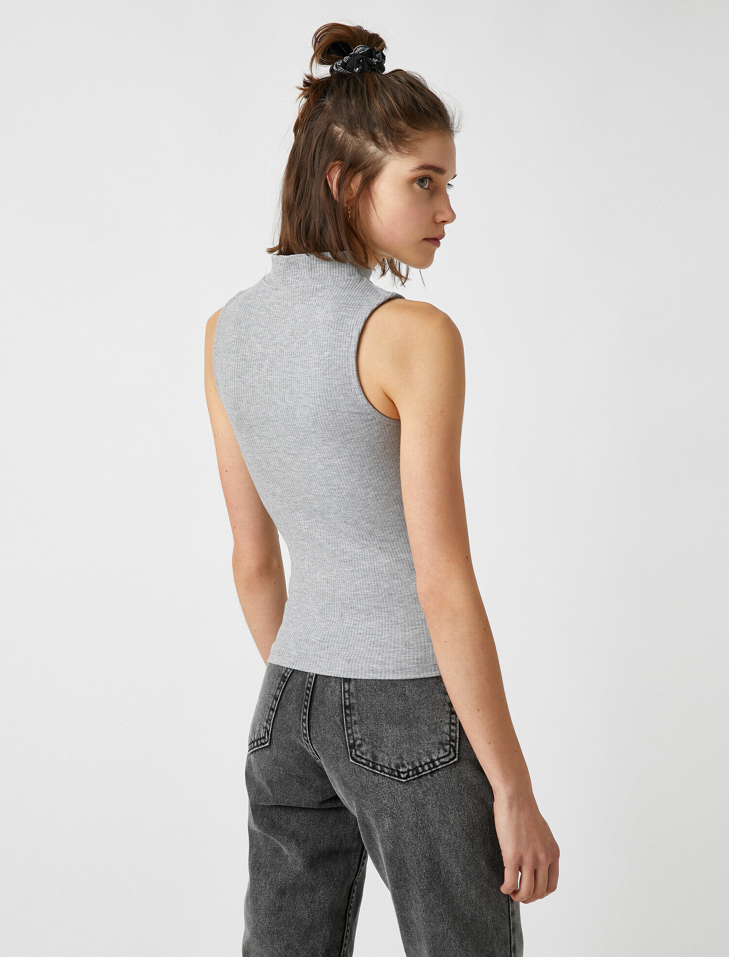   Balıkçı Yaka Kolsuz Tanktop