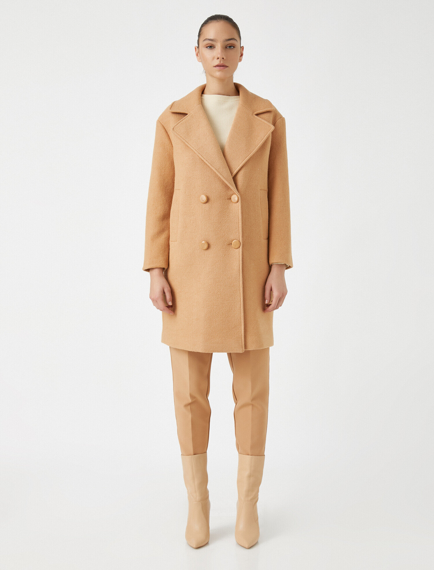   Düğmeli Cep Detaylı Kaban