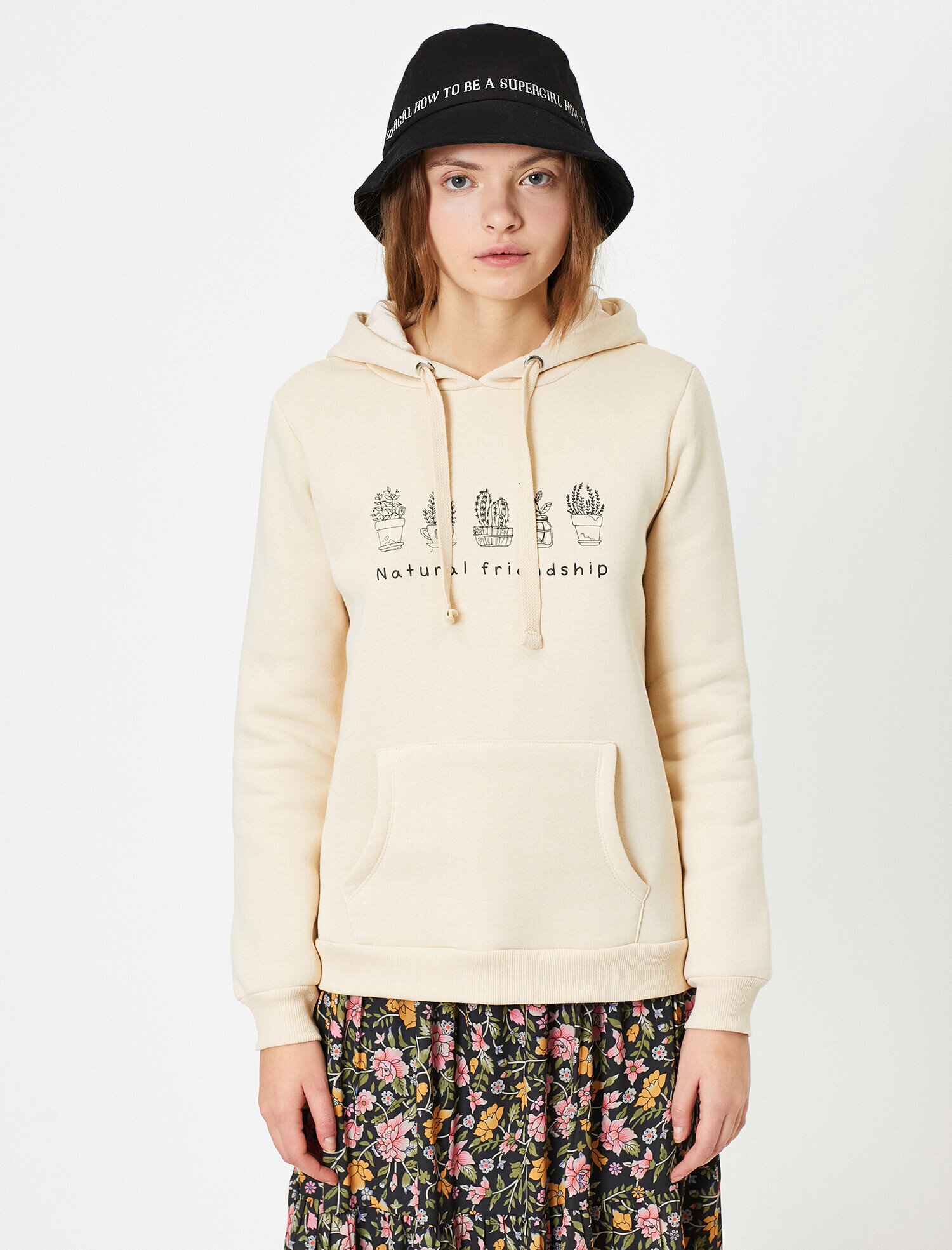   Kapüşonlu Çiçek Baskılı Kanguru Cepli Sweatshirt