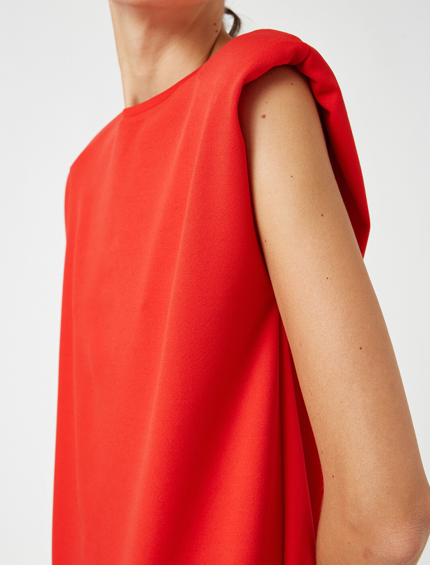   Vatkalı Kısa Elbise