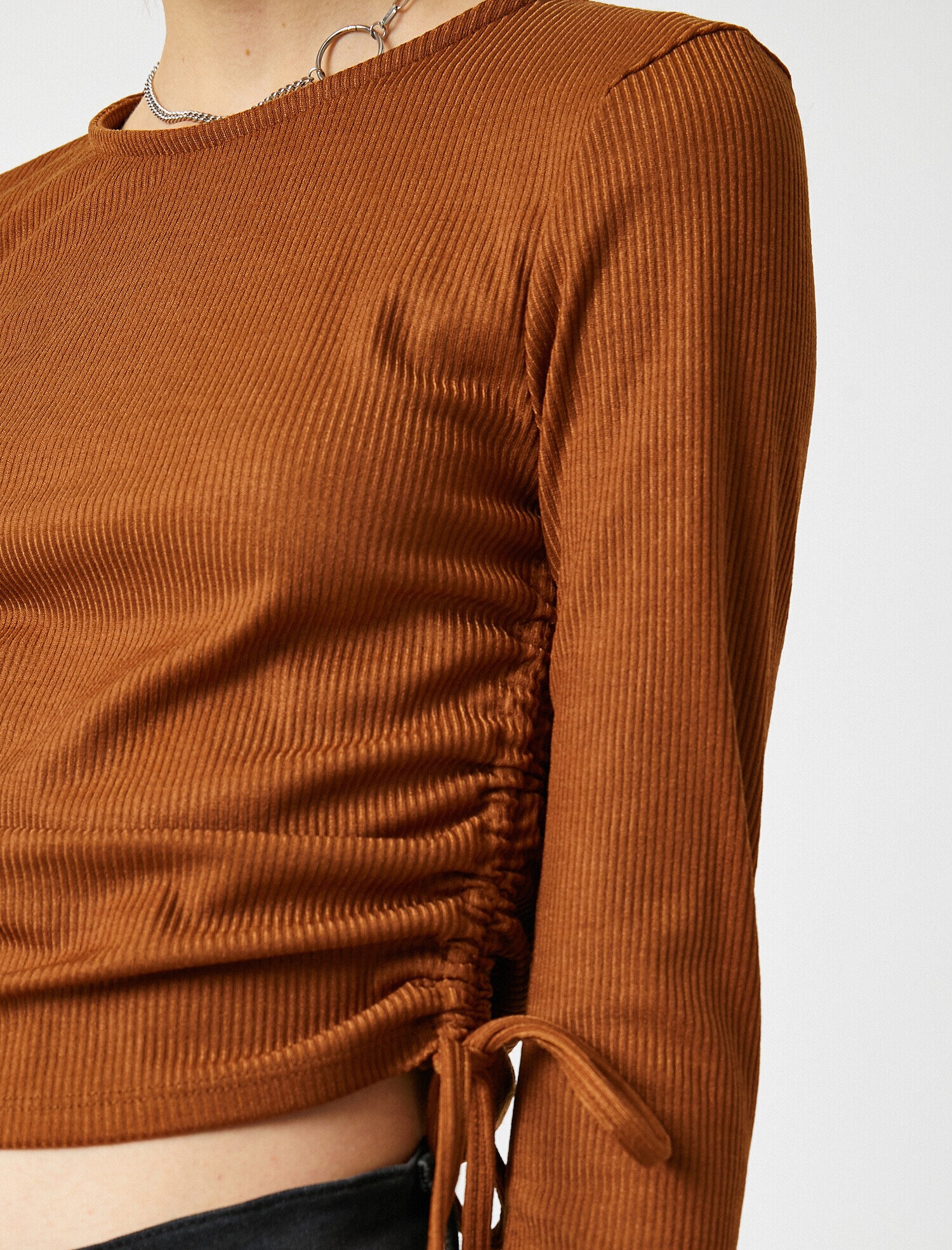   Bisiklet Yaka Büzgü Detaylı Kazak