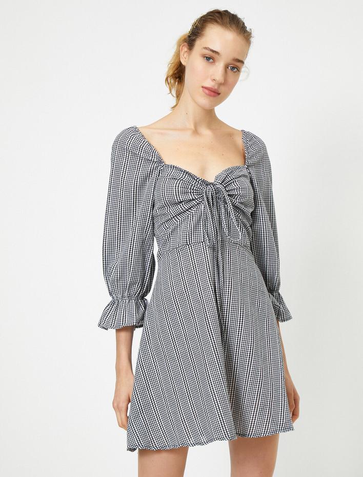  Yaka Detaylı Uzun Kollu Fırfır Detaylı Mini Elbise