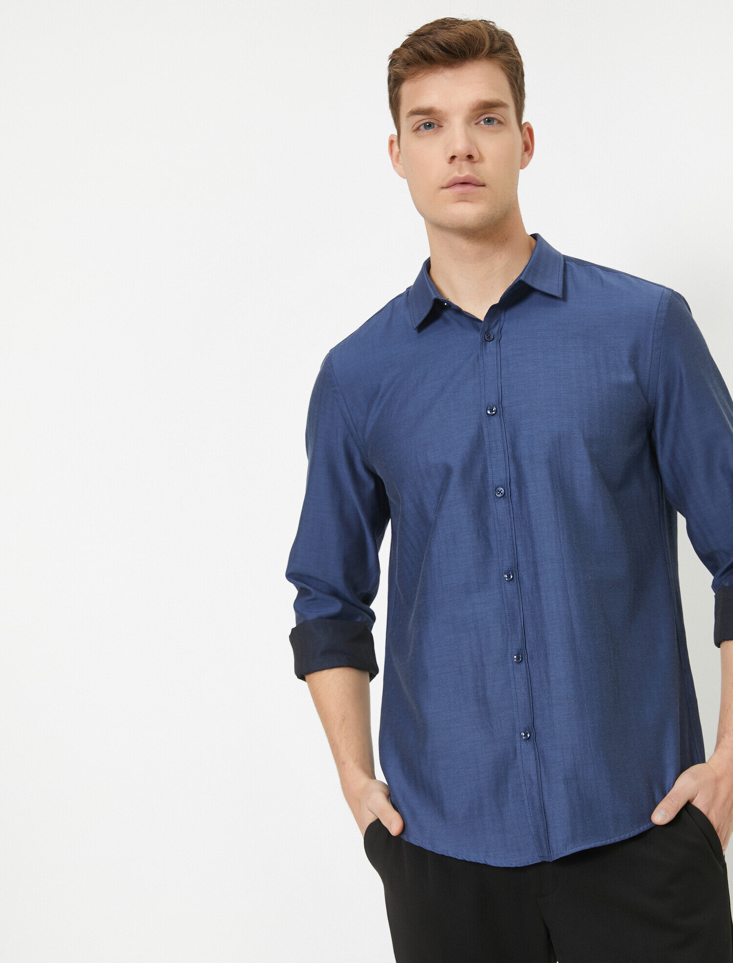   Klasik Yaka Uzun Kollu Slim Fit Smart Gömlek Non Iron