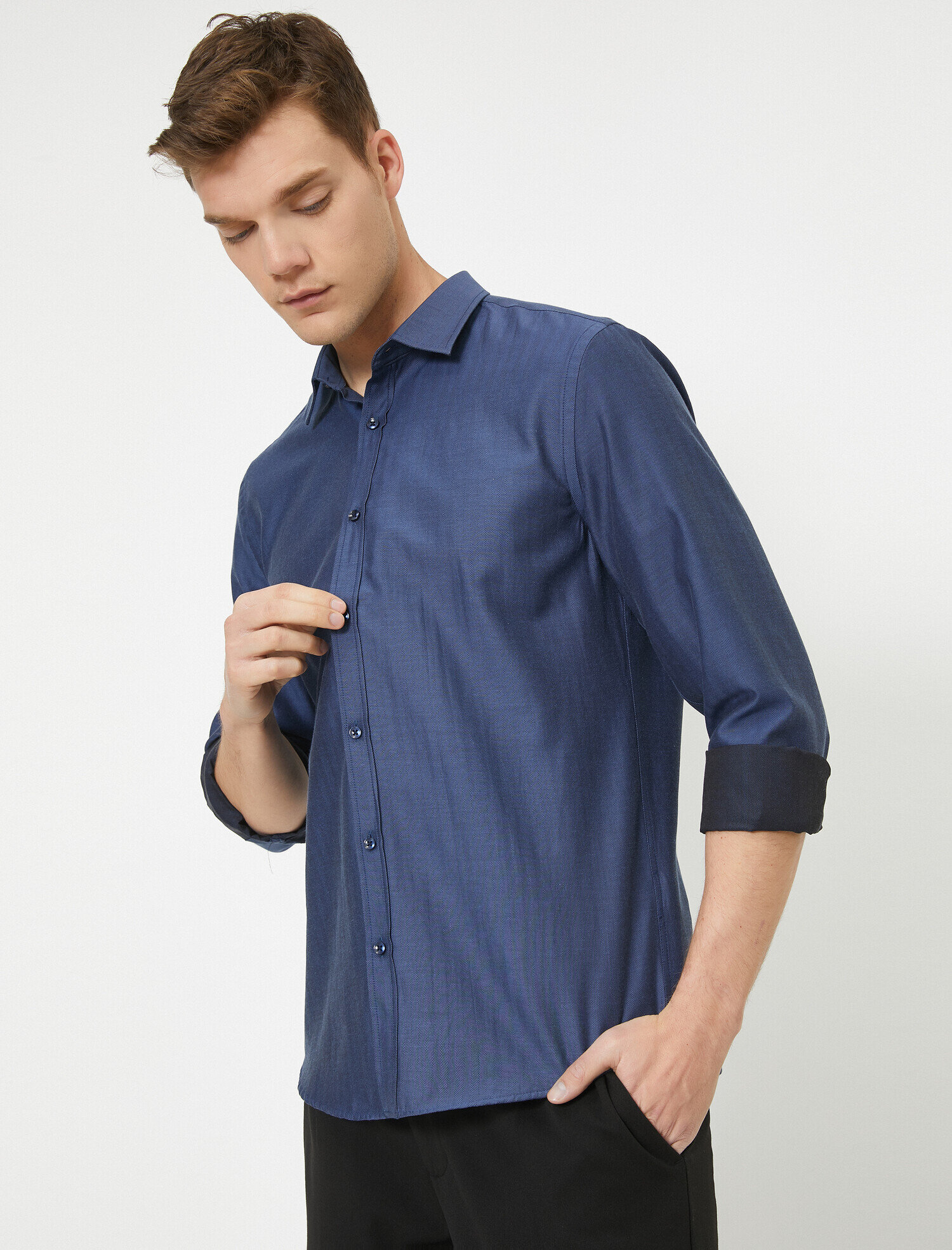   Klasik Yaka Uzun Kollu Slim Fit Smart Gömlek Non Iron