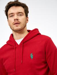 Kapüşonlu İşlemeli Uzun Kollu Sweatshirt