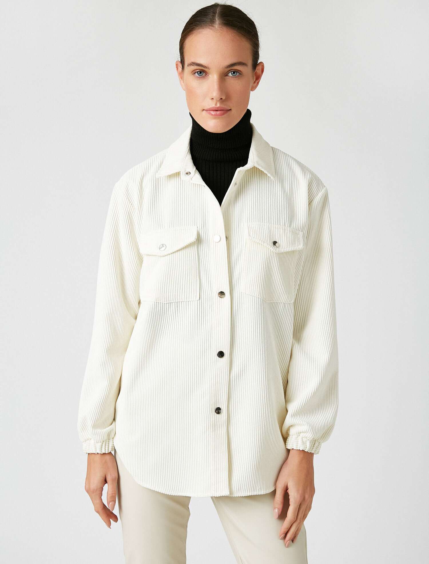   Oversize Düğme Detaylı Cepli Gömlek