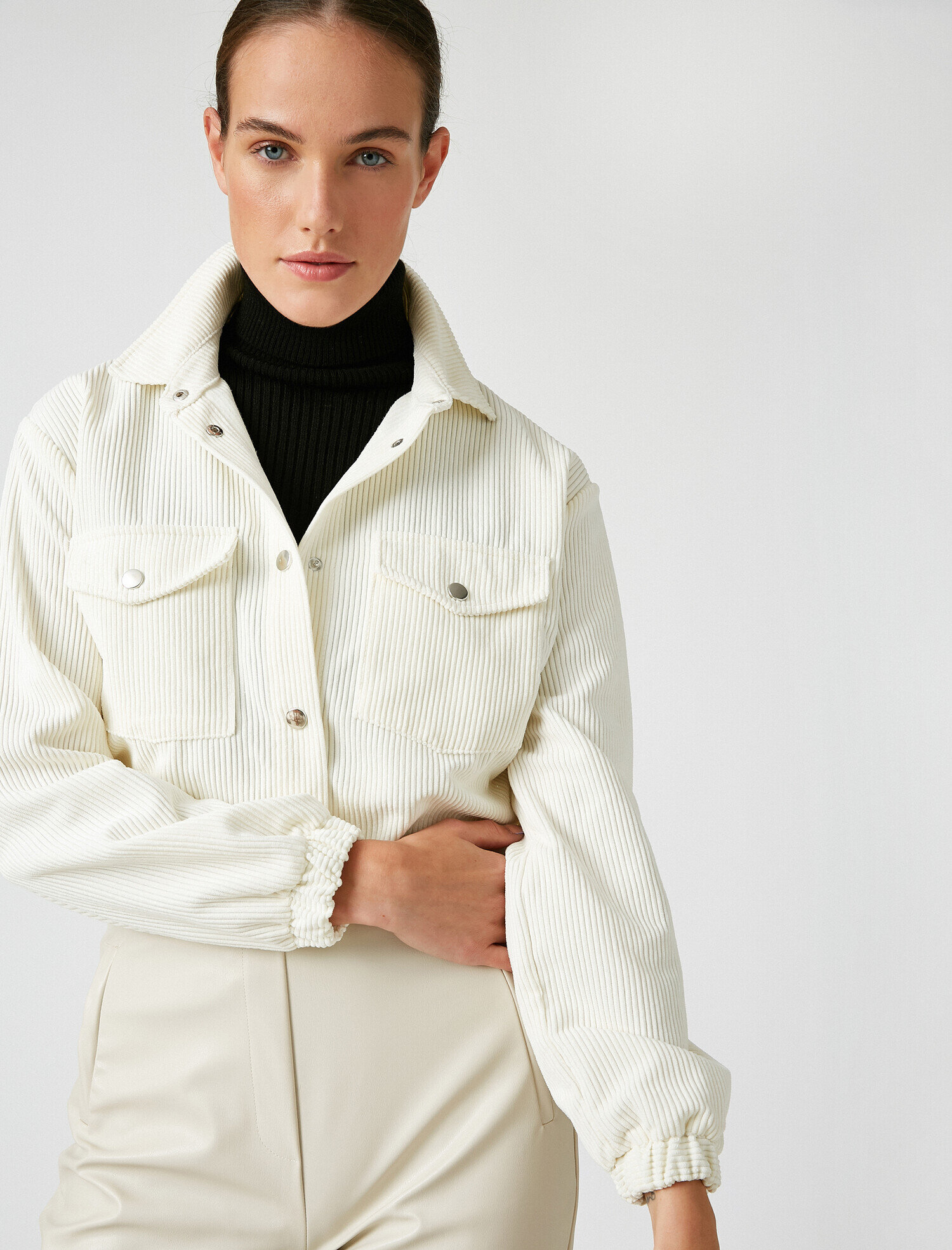   Oversize Düğme Detaylı Cepli Gömlek