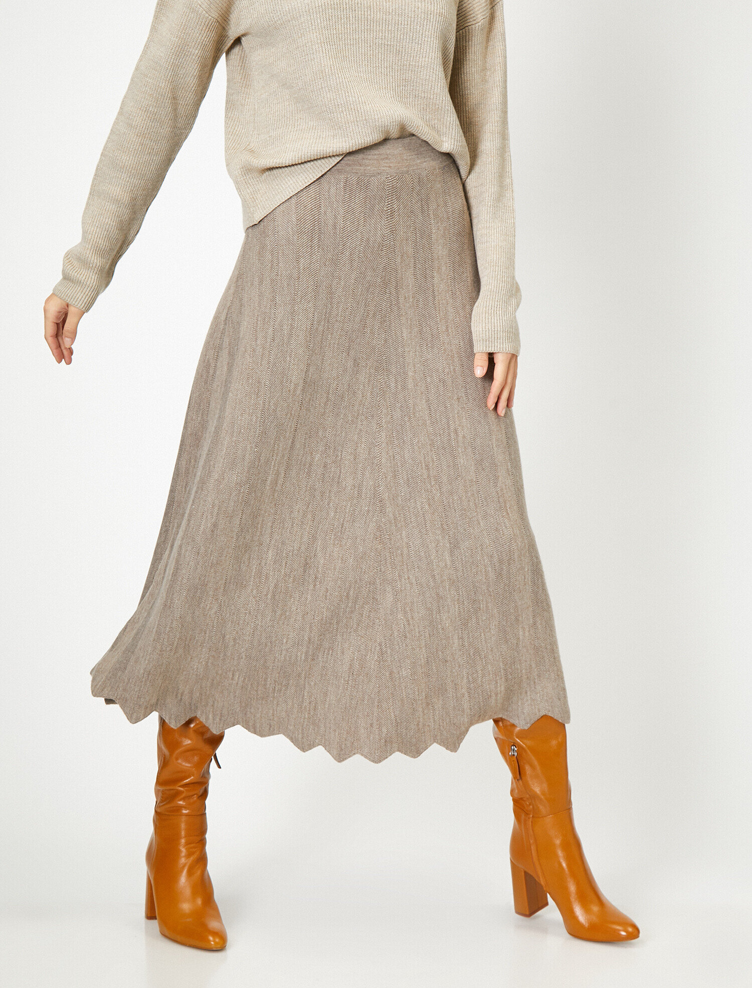   Düğme Detaylı Tişört