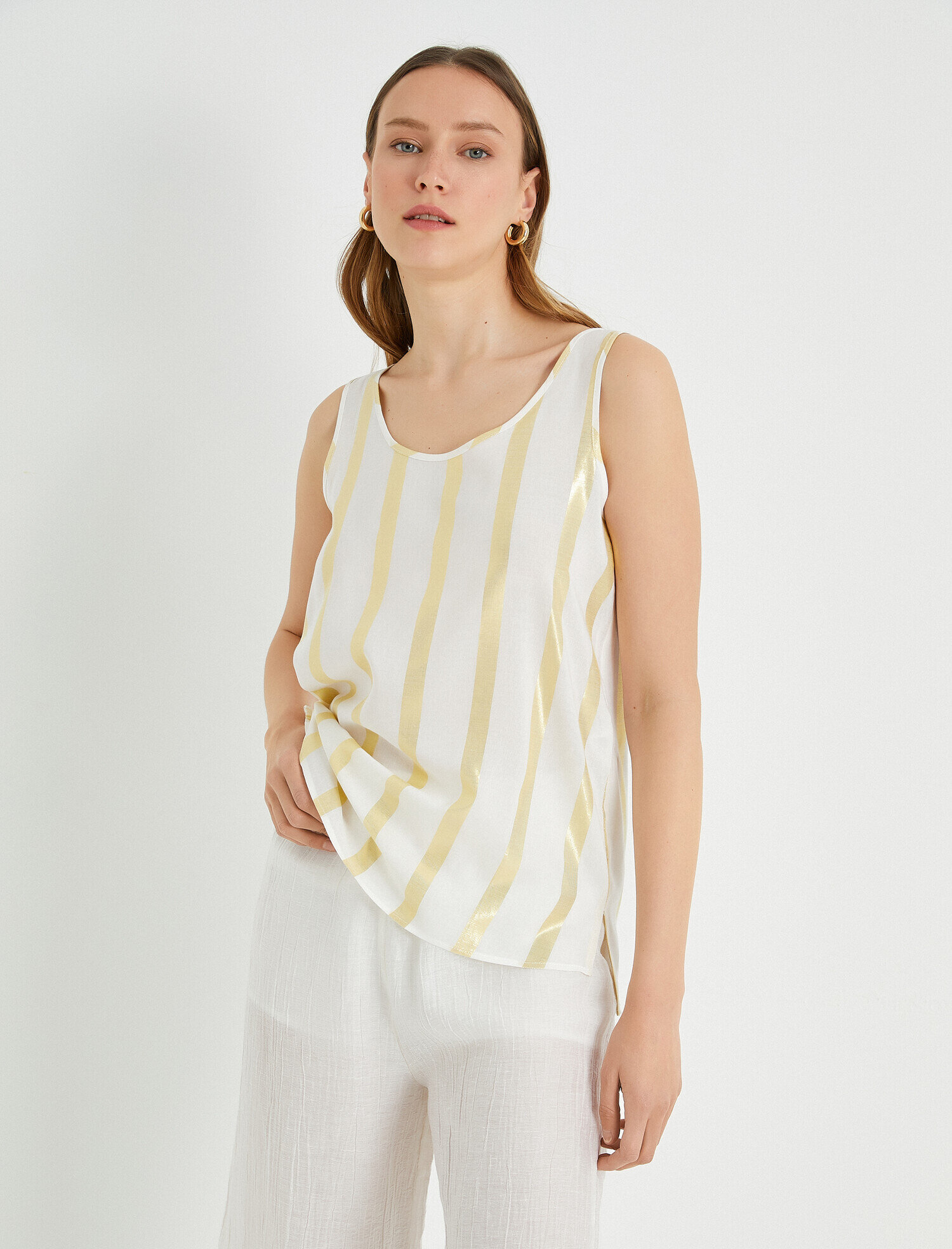   Parlak Çizgili Atlet