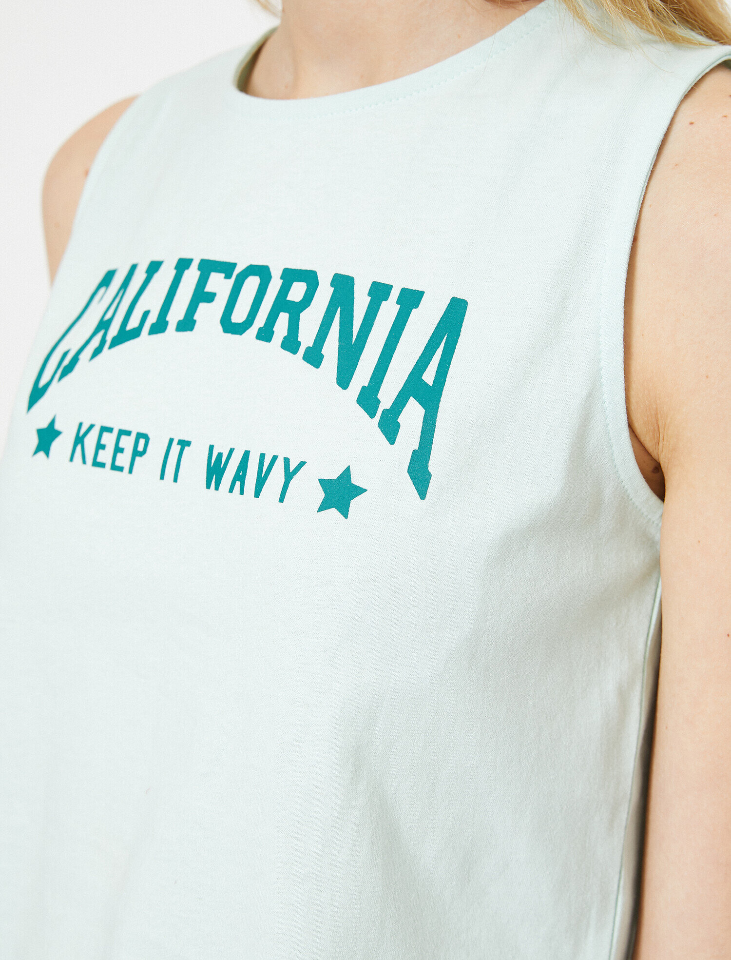   Yazılı Baskılı Atlet