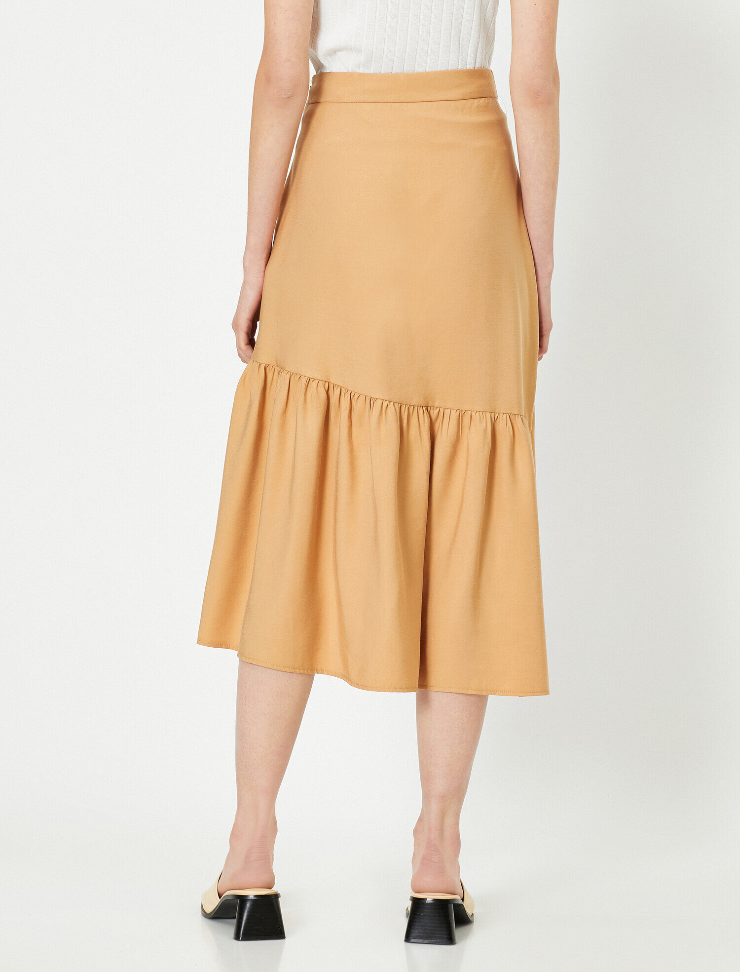   Normal Bel Düğme Detaylı Midi Etek