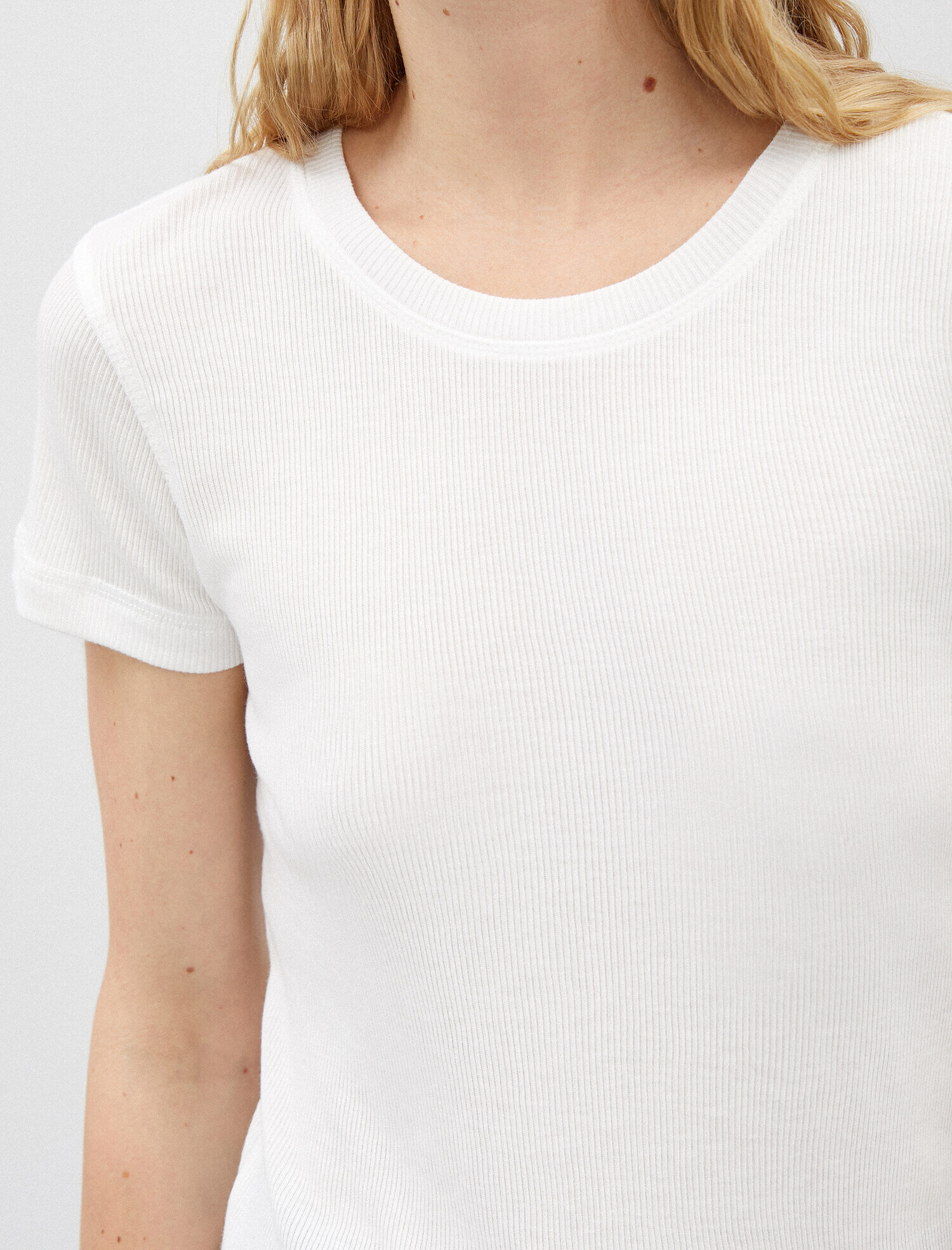   Bisiklet Yaka Dar Kesim Tişört