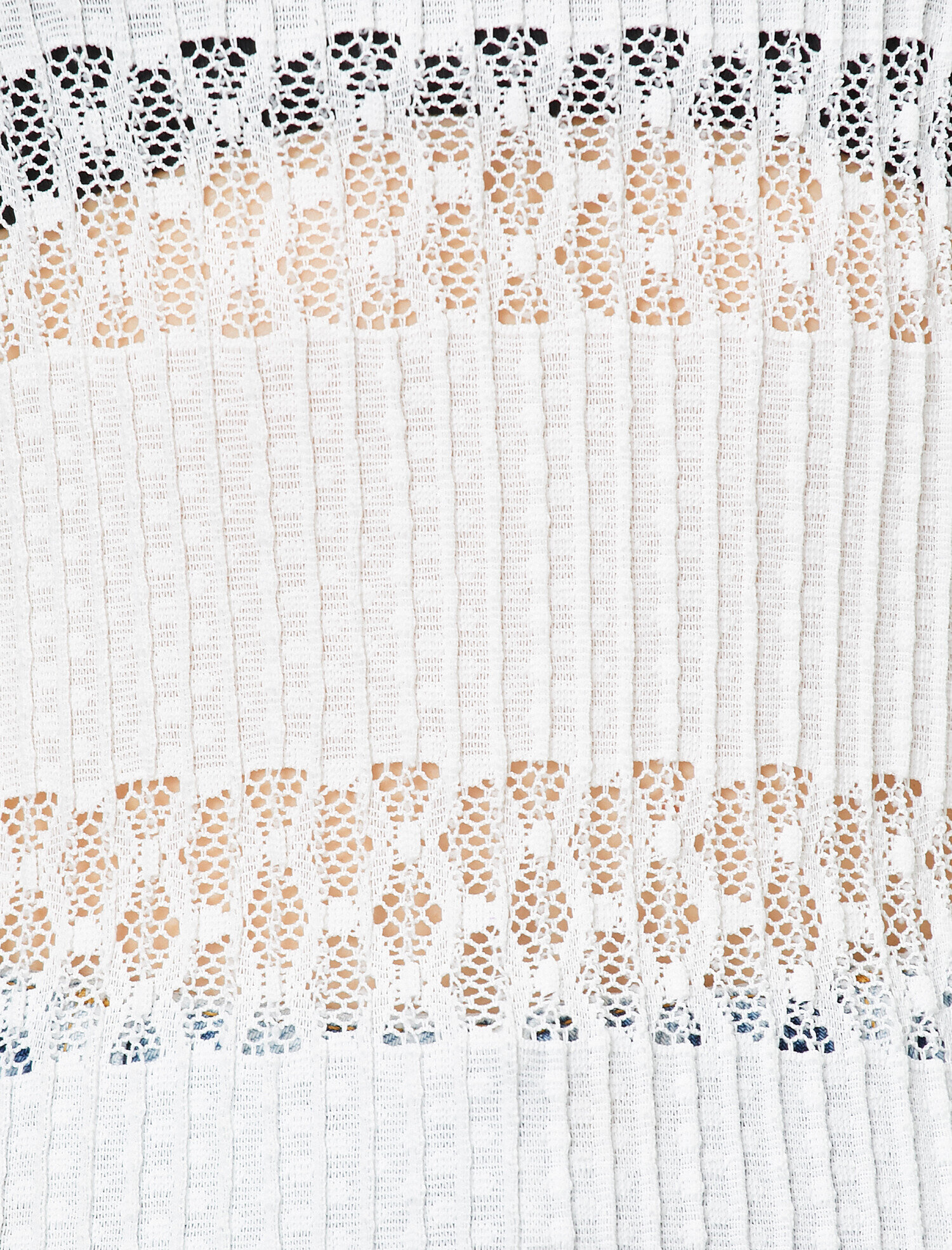   Bisiklet Yaka Kısa Kollu Desenli Tişört