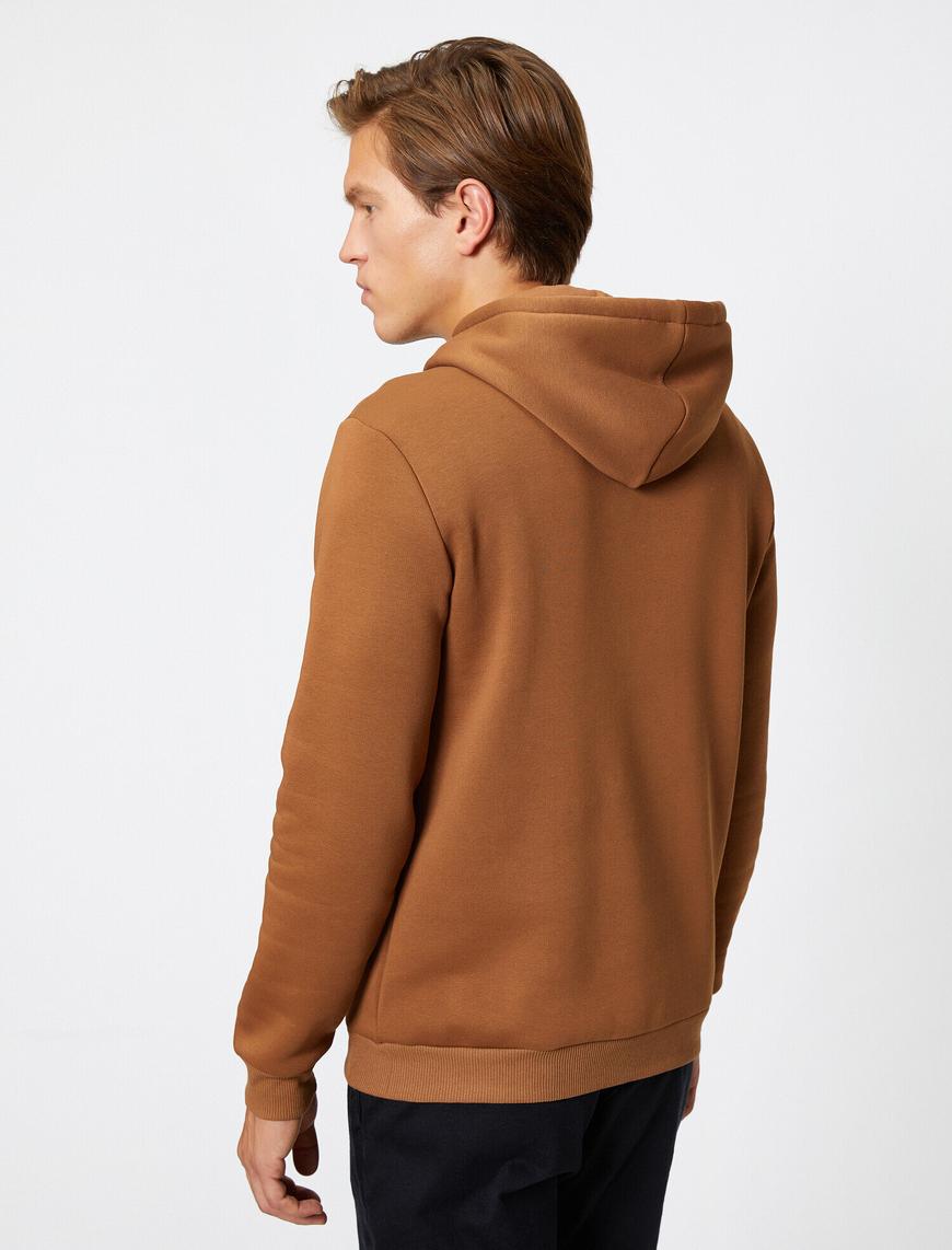   Uzun Kollu Kapüşonlu Sweatshirt