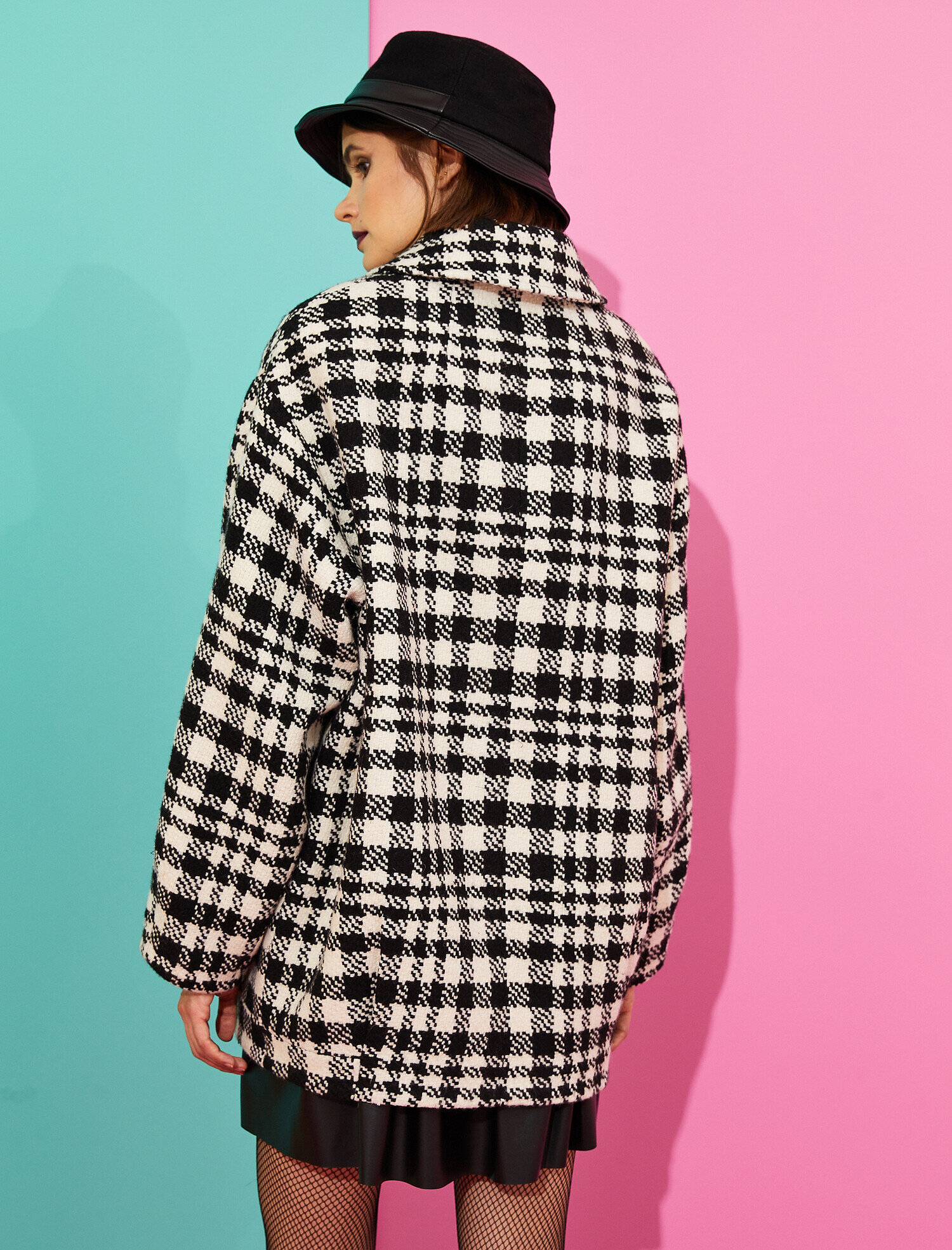   Düğmeli Cepli Kaşe Kaban