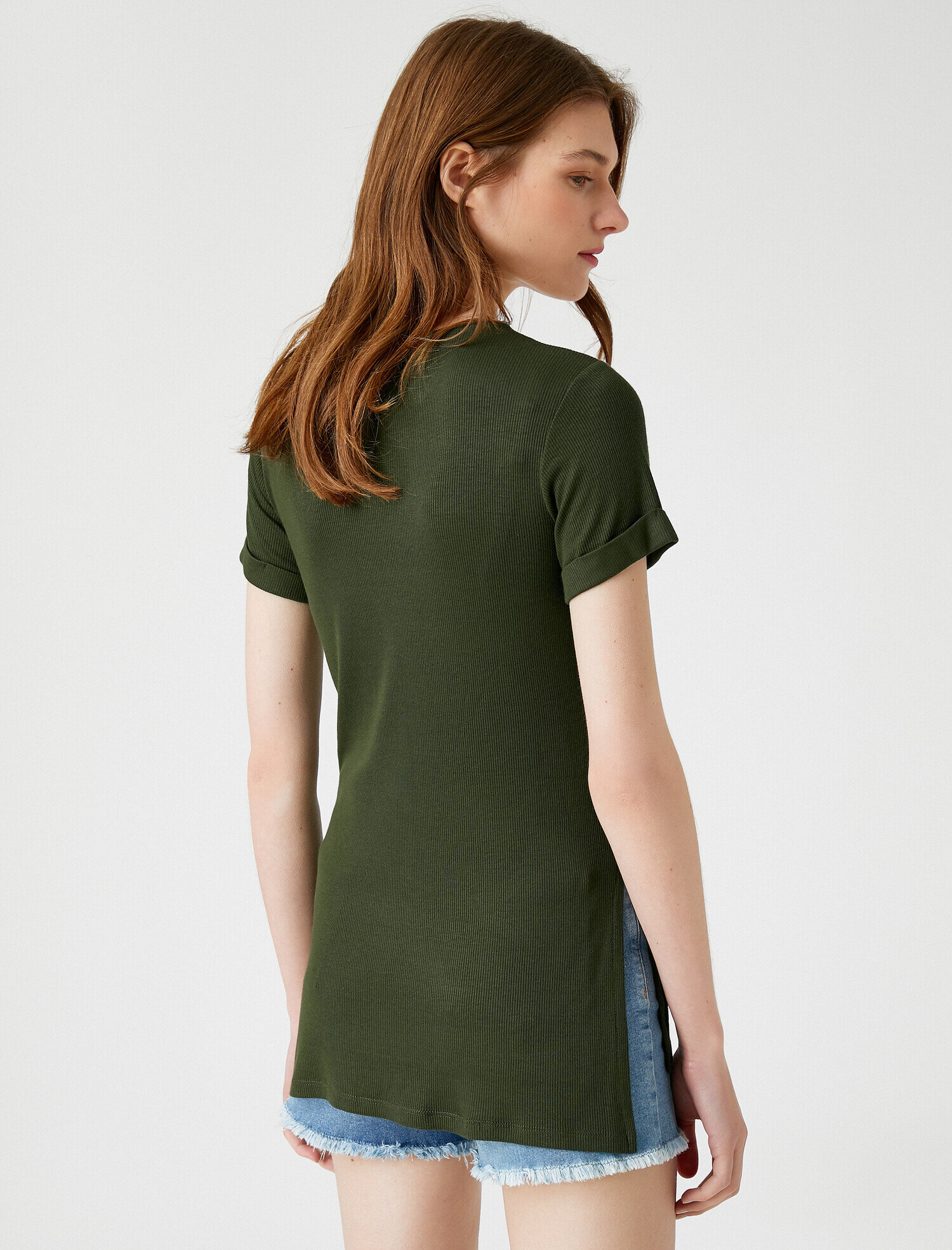   Yırtmaçlı Tişört Bisiklet Yaka