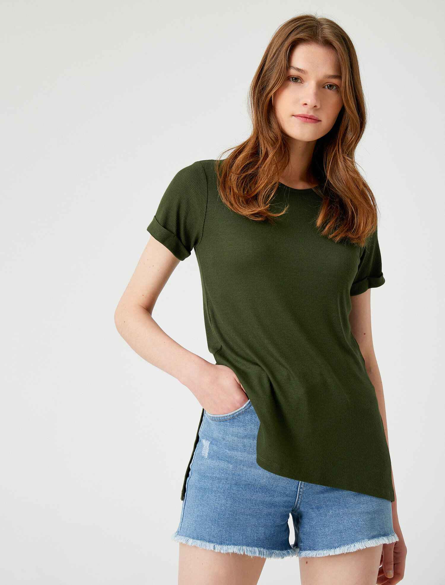   Yırtmaçlı Tişört Bisiklet Yaka