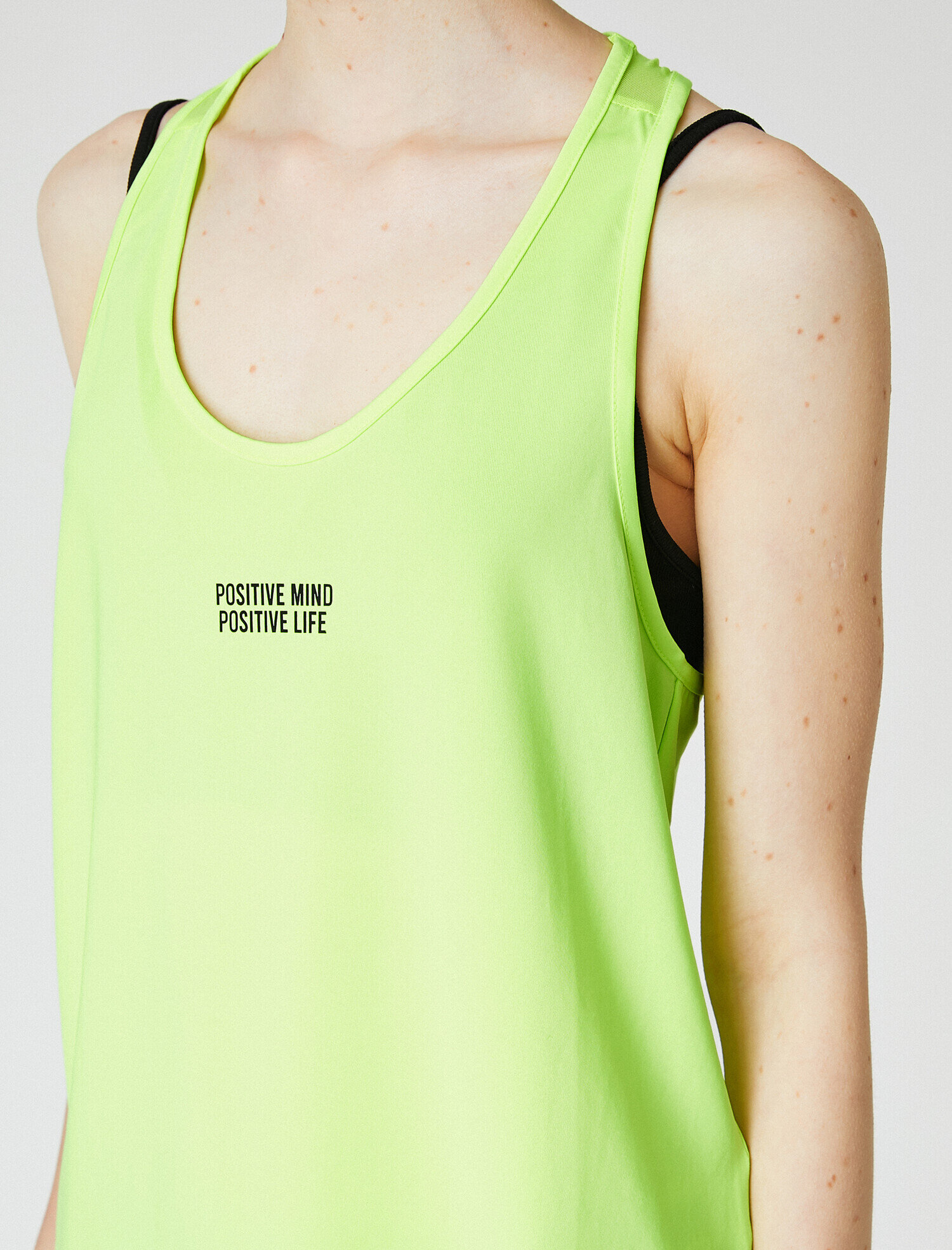   Sloganlı Spor Atlet