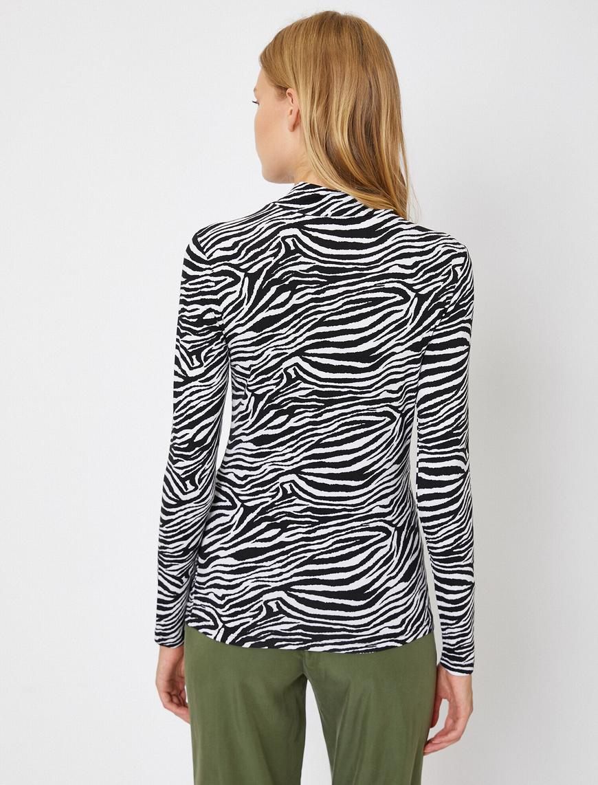   Leopar Desenli Tişört