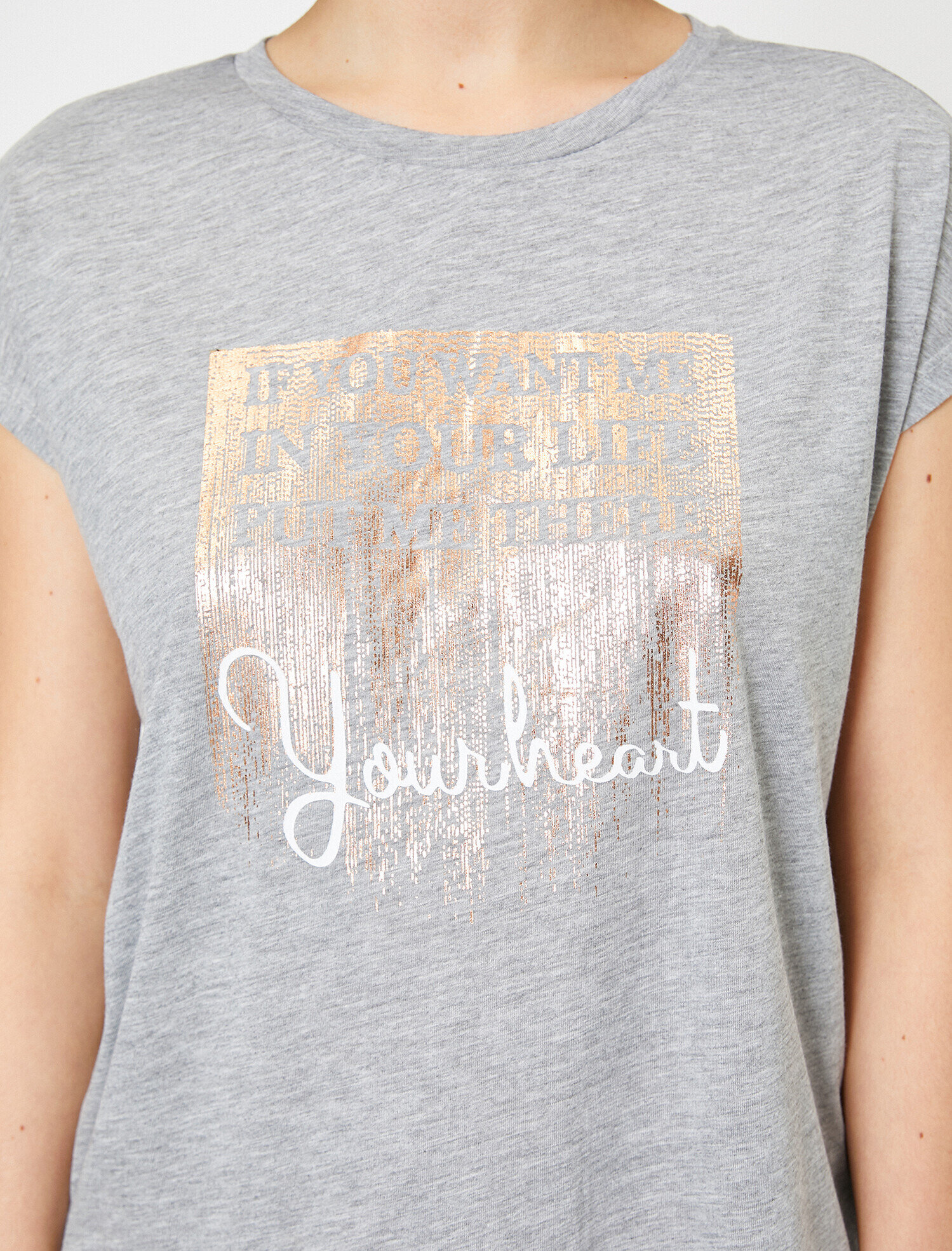   Yazılı Baskılı Tişört