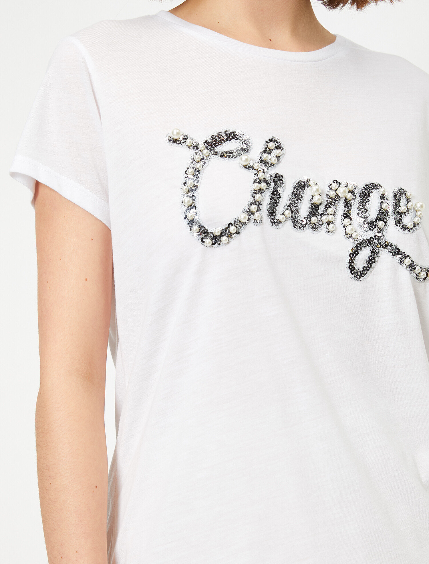  İnci Detaylı Baskılı Bisiklet Yaka Tişört