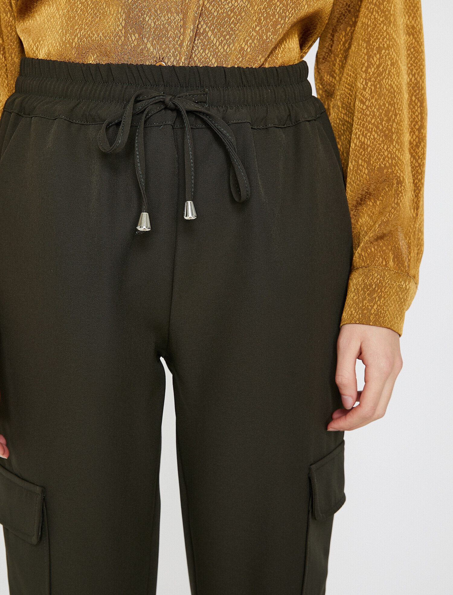   Beli Bağlamalı Pantolon