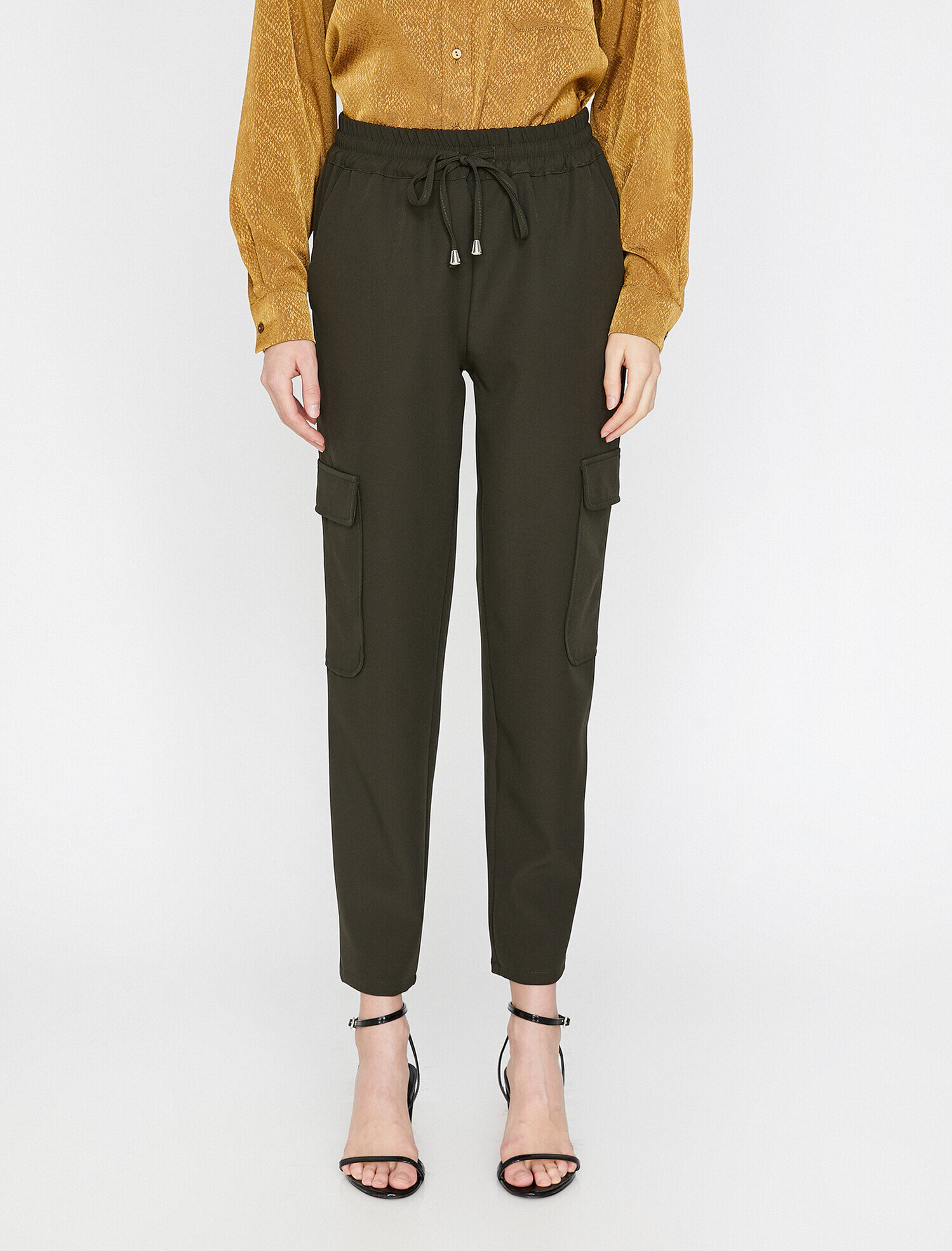   Beli Bağlamalı Pantolon