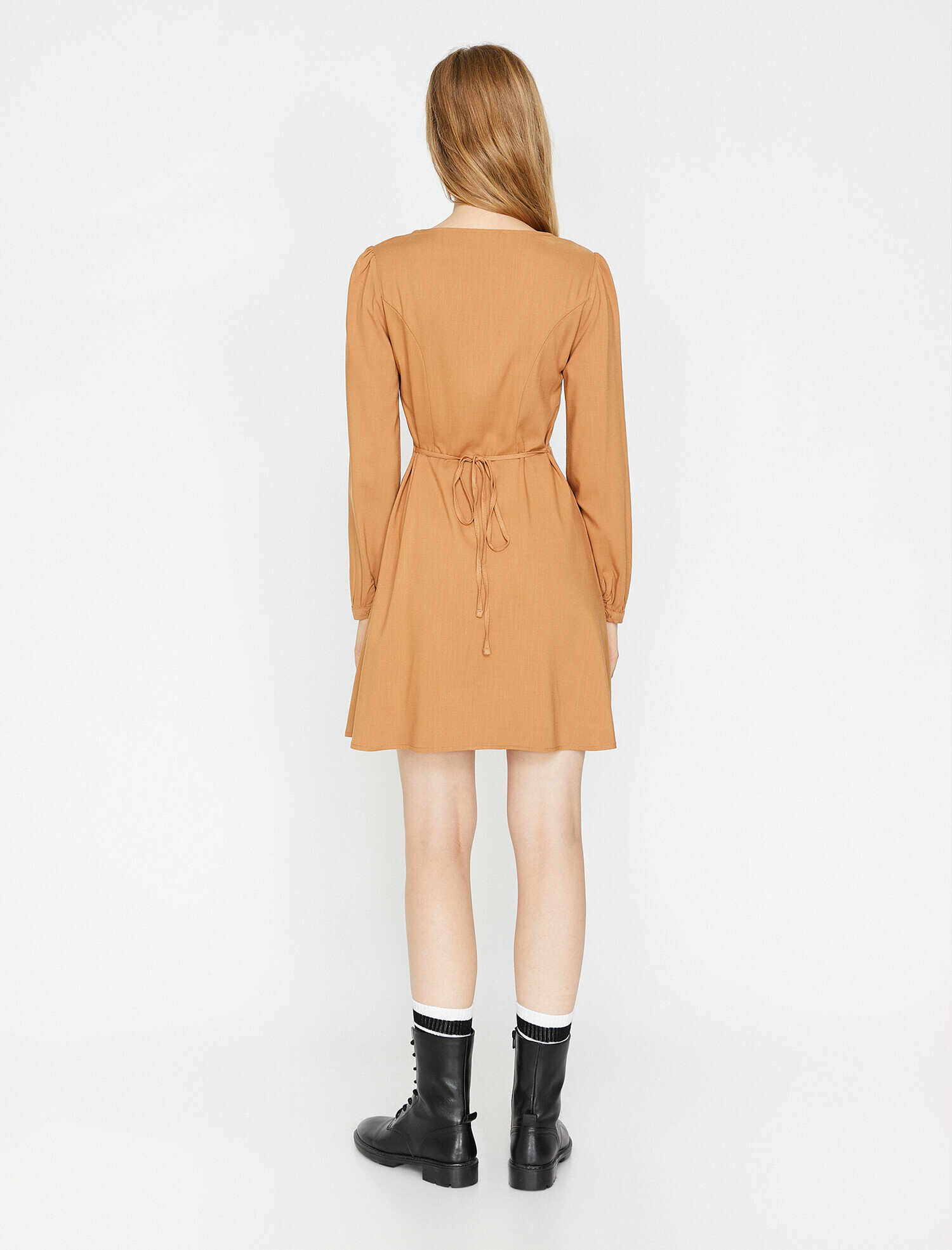 Düğme Detaylı Elbise