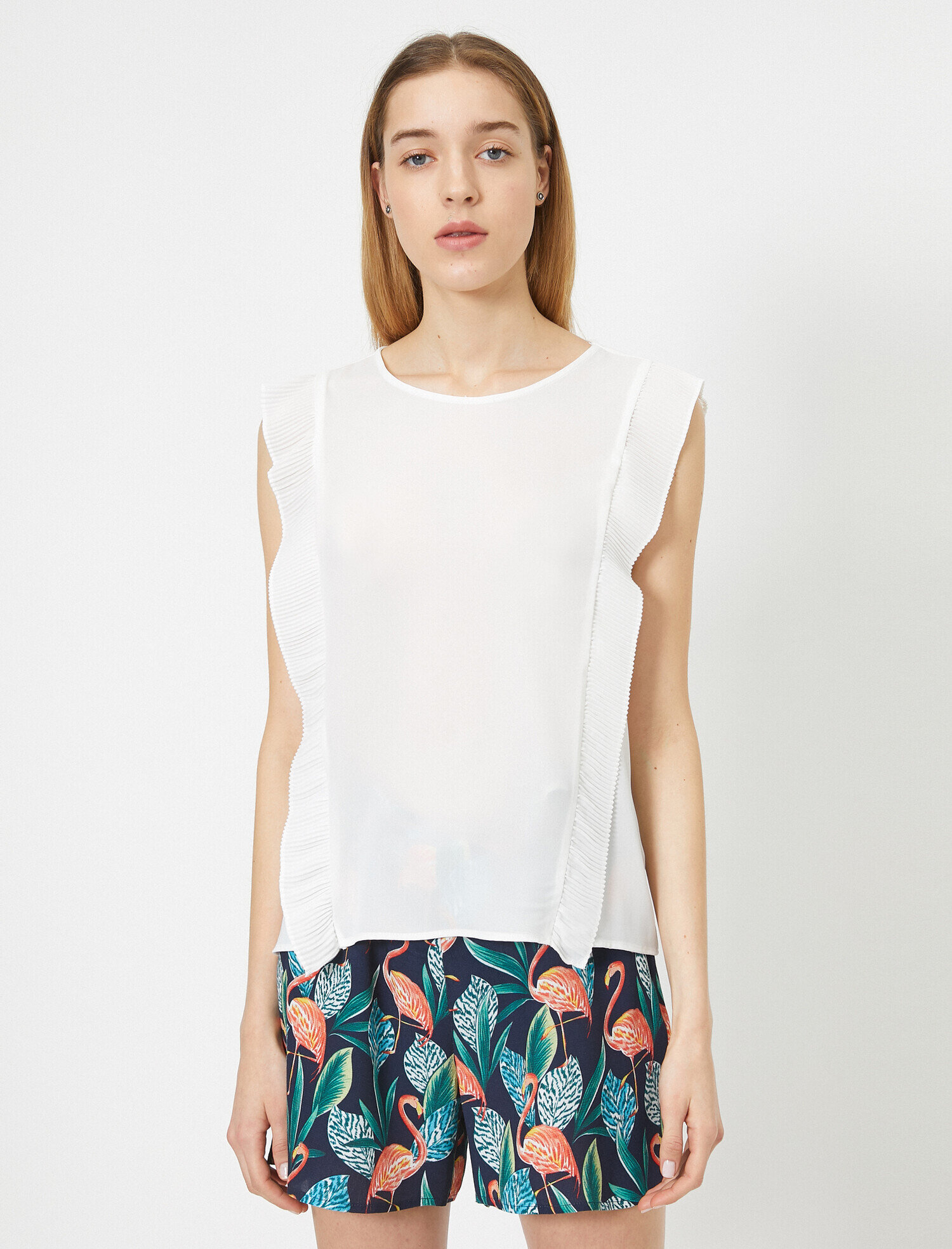   Kısa Kollu Volanlı Bluz