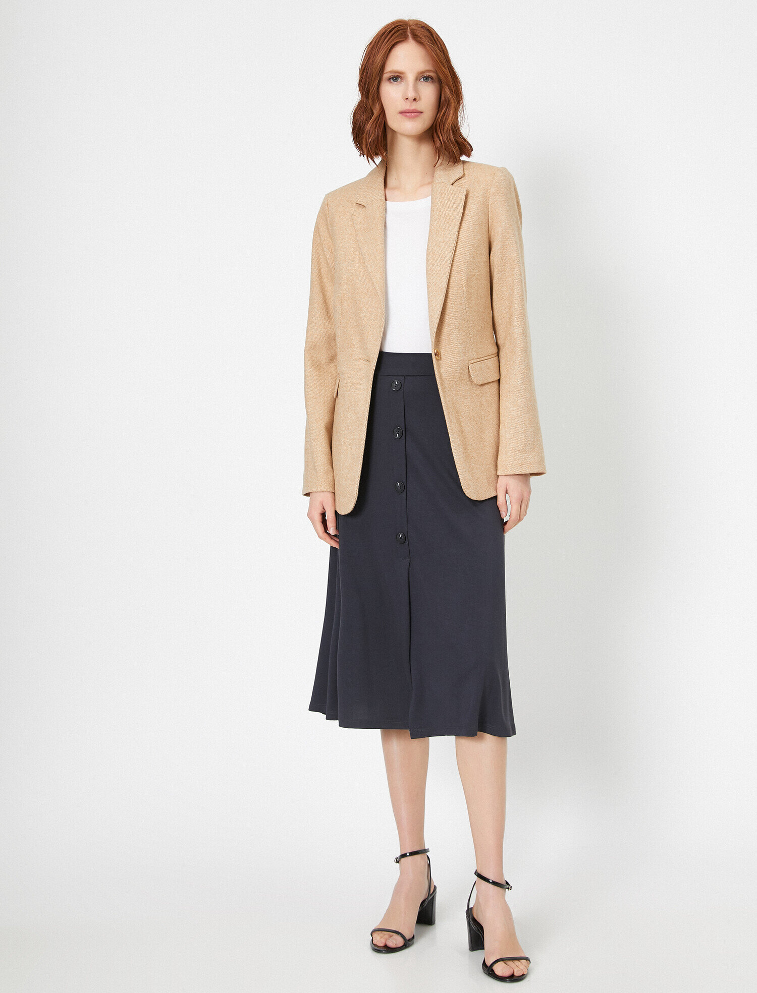   Düğme Detaylı Yırtmaçlı Midi Etek