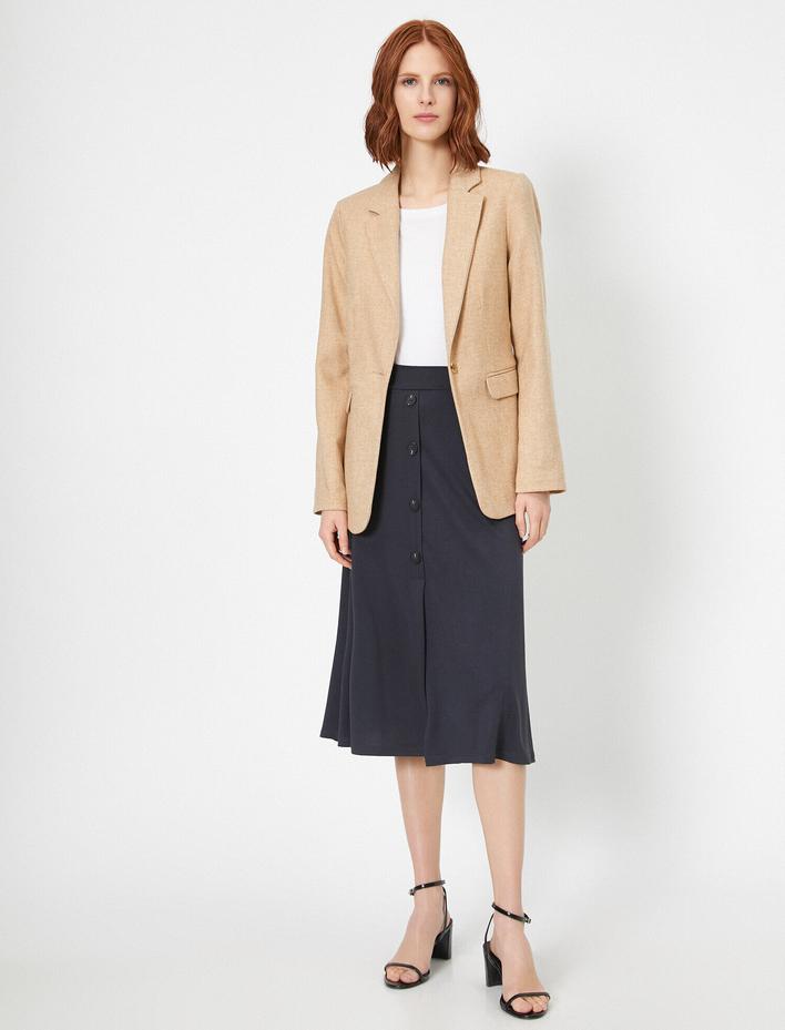  Düğme Detaylı Yırtmaçlı Midi Etek