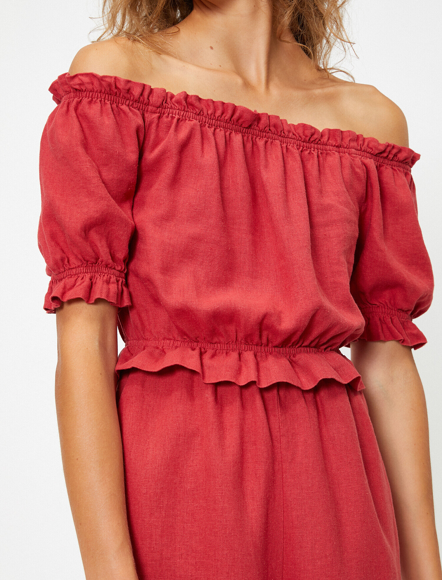   Omzu Açık Kısa Kollu Fırfırlı Keten Tulum