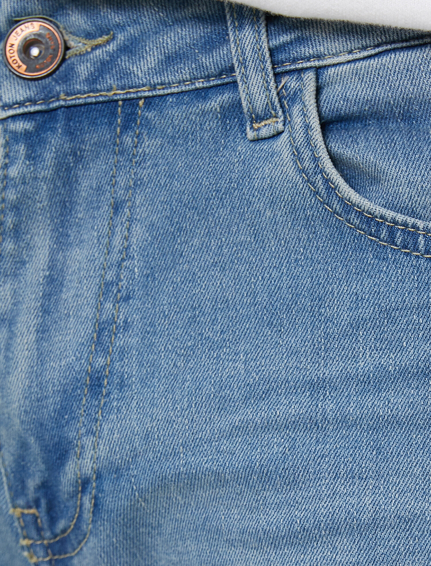   Justin Jean Pantolon