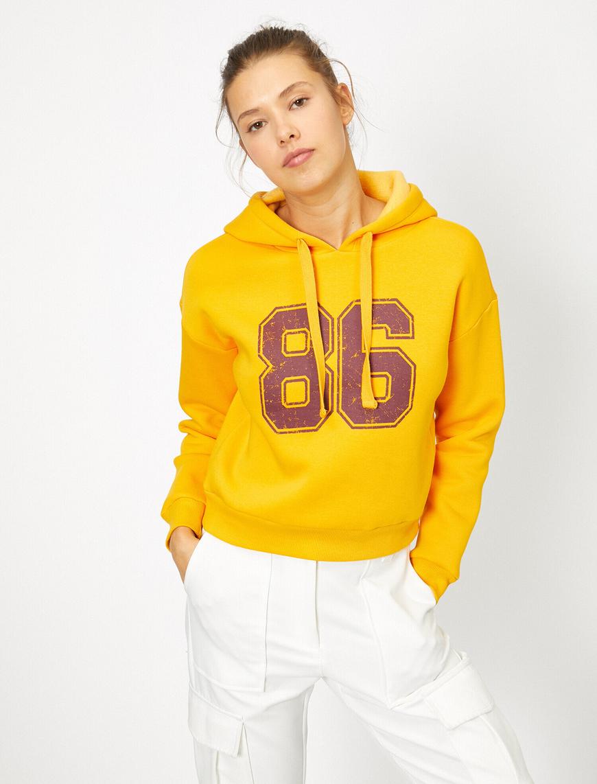   Kapüşonlu Sweatshirt