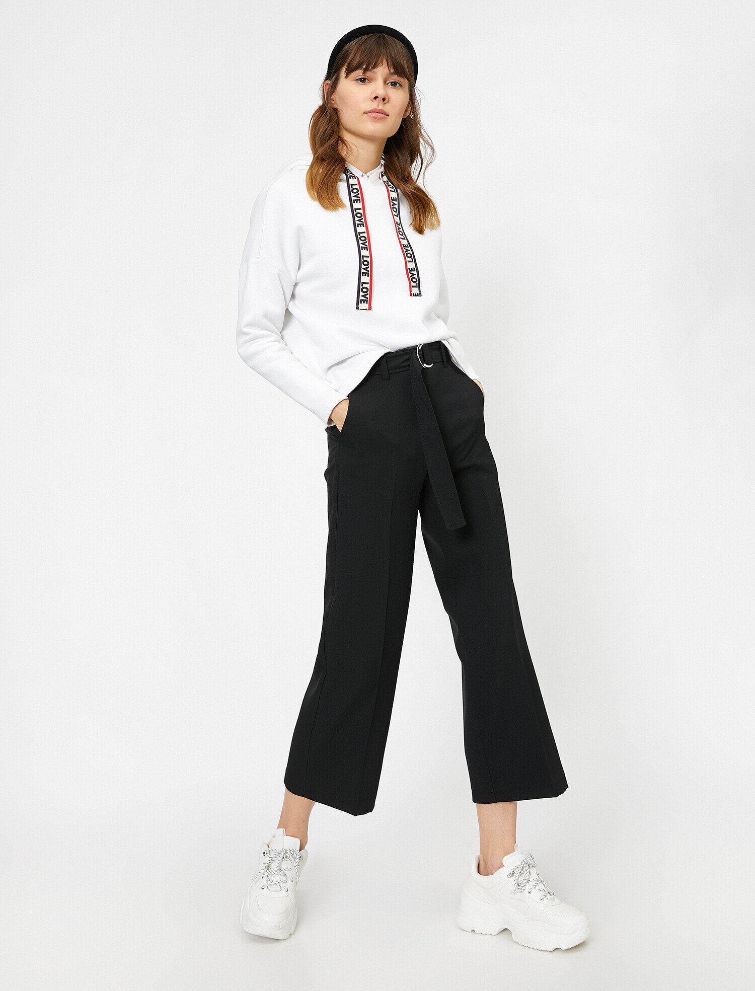   Düğme Detaylı Tişört