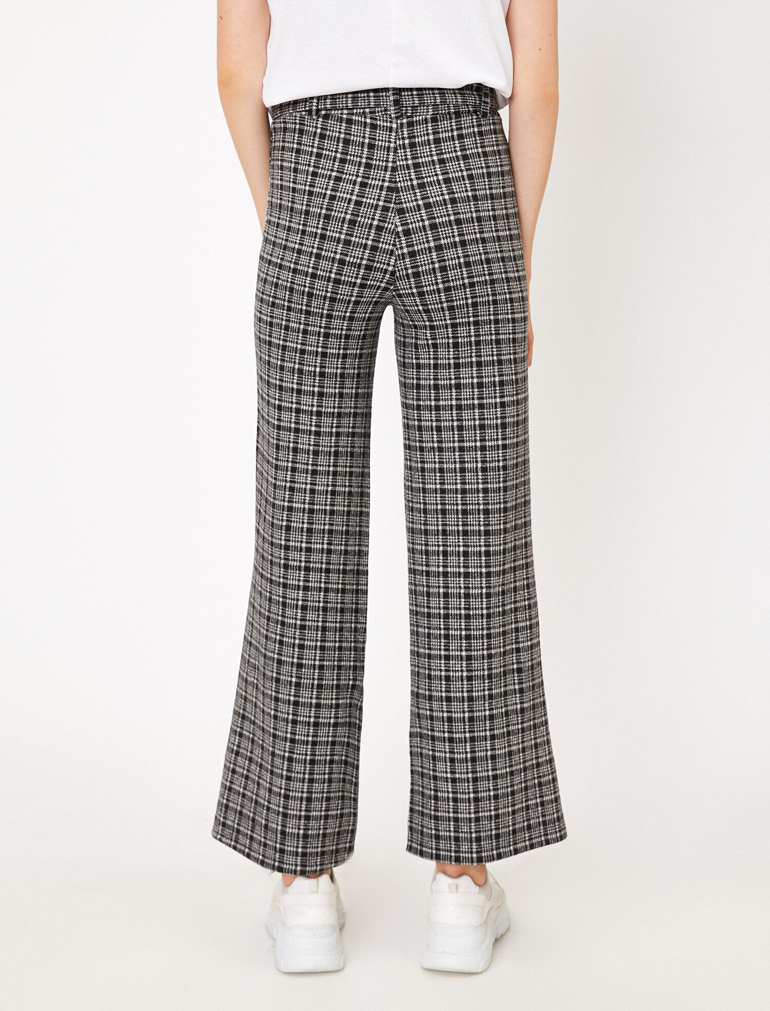   Kemer Detaylı Pantolon