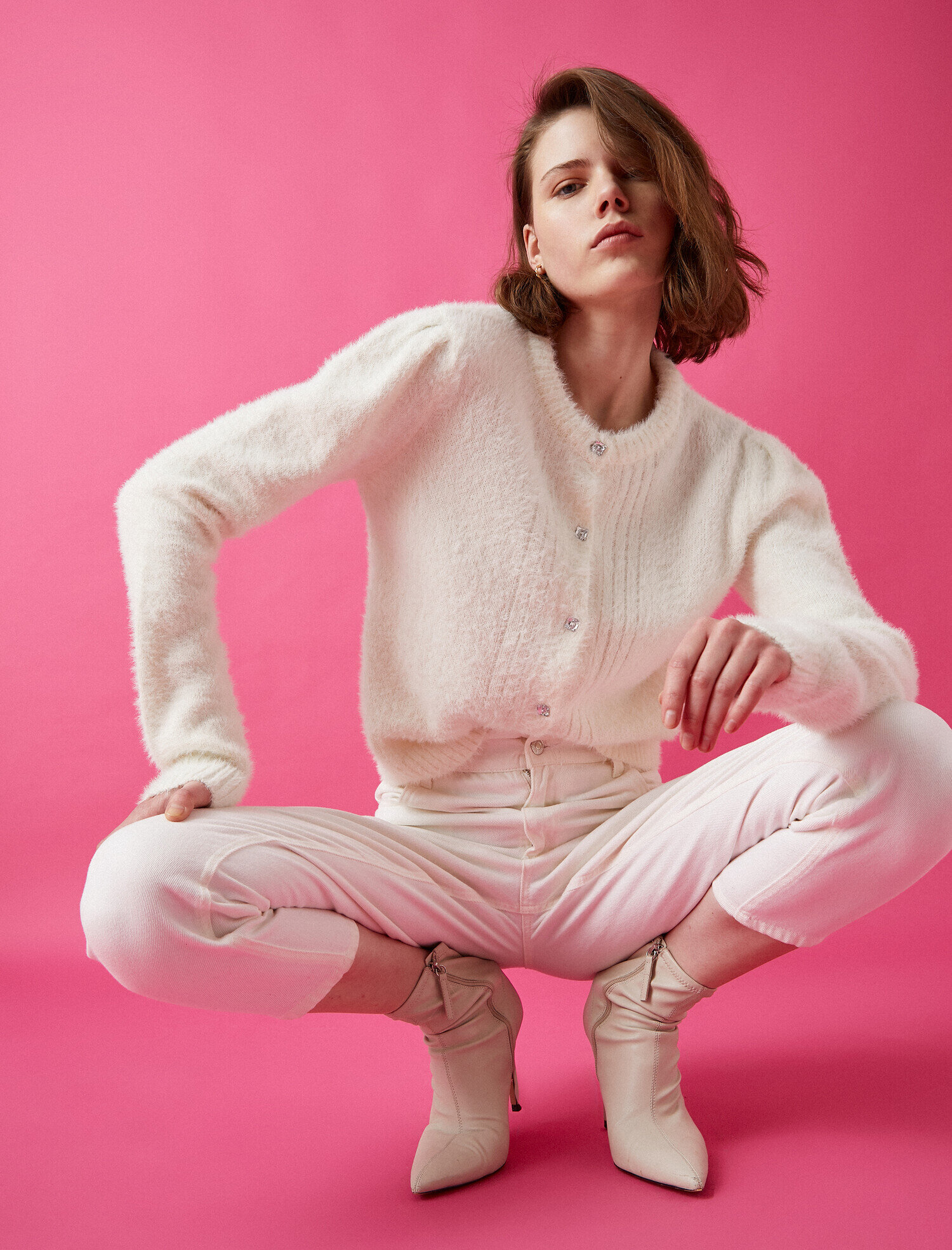   Bisiklet Yaka Düğme Detaylı Triko Hırka