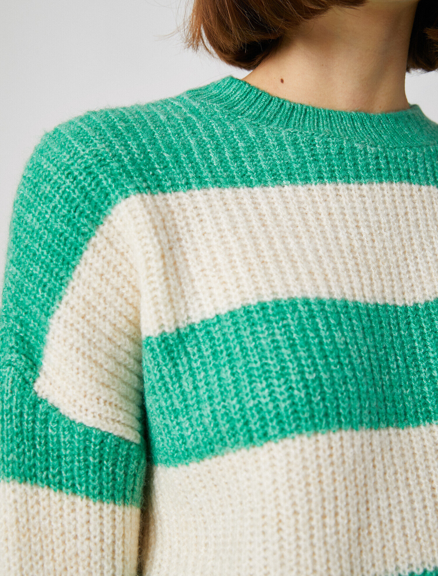   Bisiklet Yaka Çizgili Triko Kazak