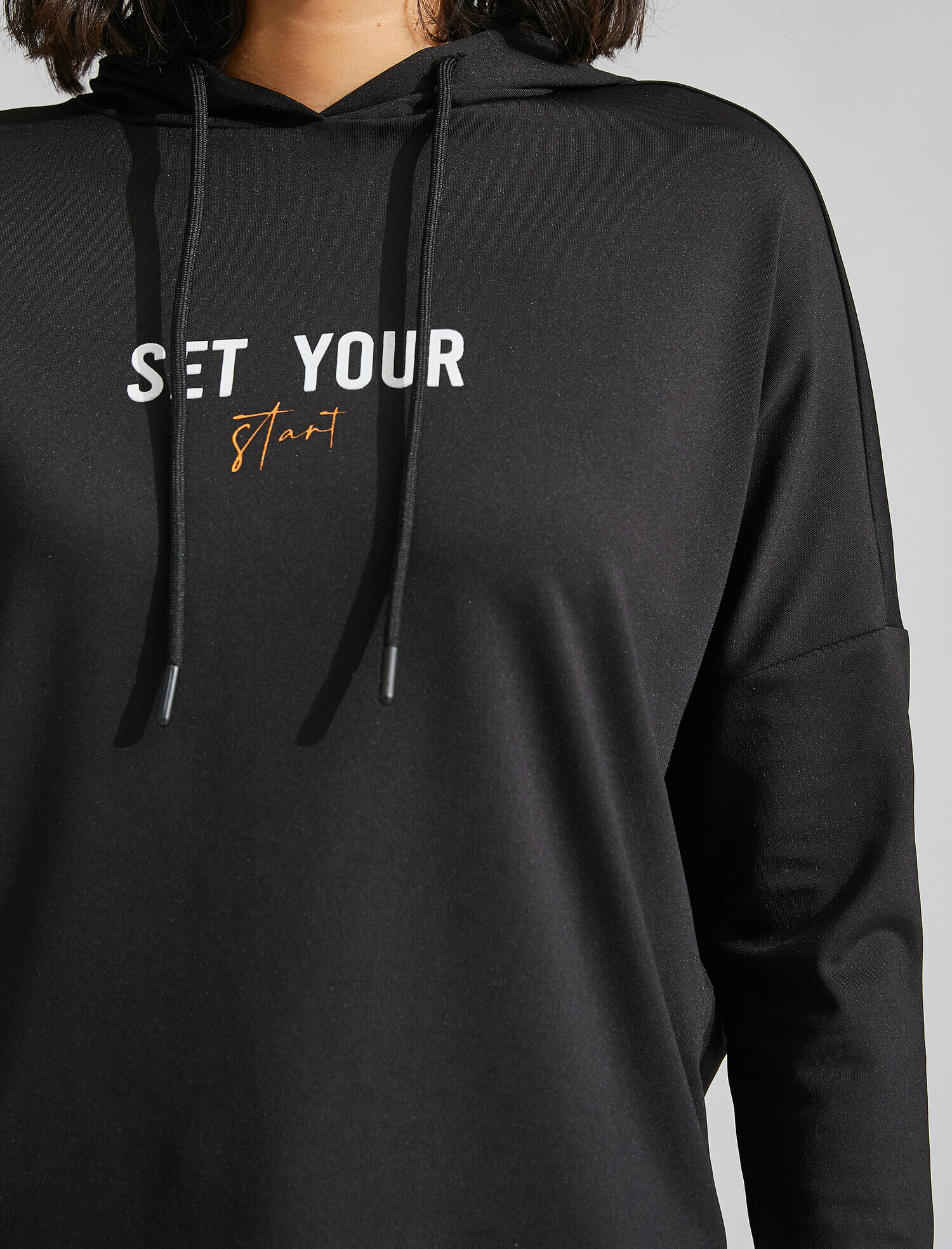   Baskılı Uzun Kollu Kapüşonlu Sweatshirt