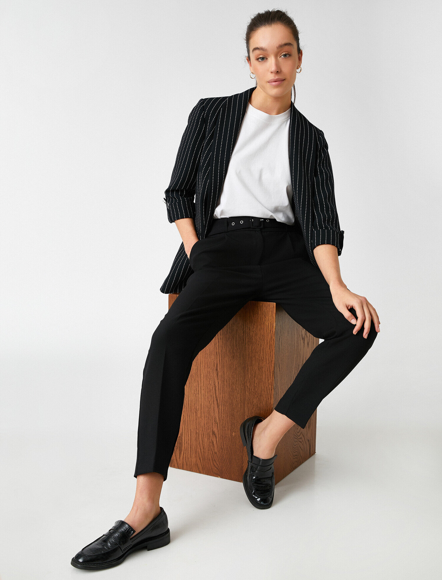   Cepli Kemerli Pantolon Önden Pileli