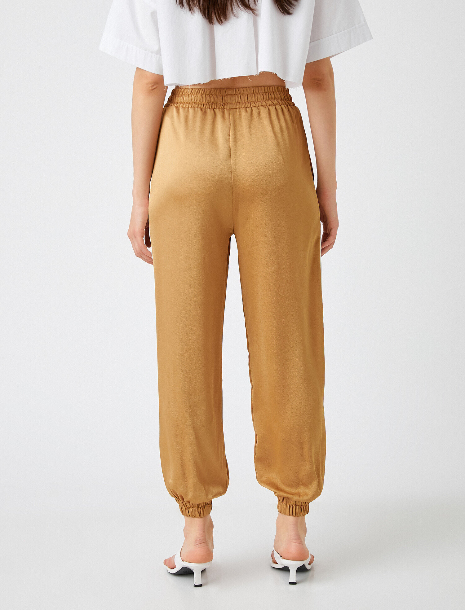   Yanları Şeritli Saten Jogger Pantolon