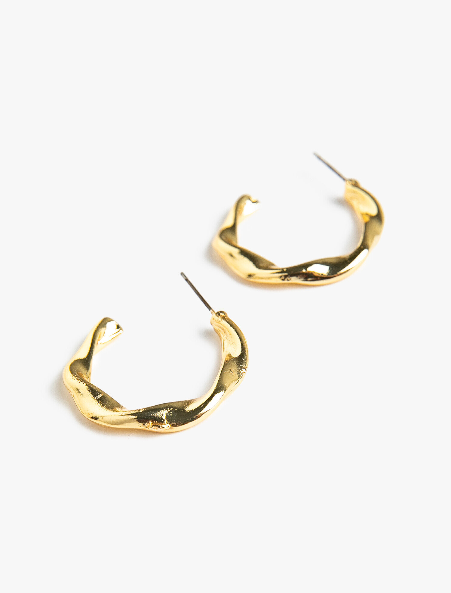  Kadın Burgu Halka Küpe