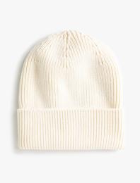 Örgü Ribanalı Bere