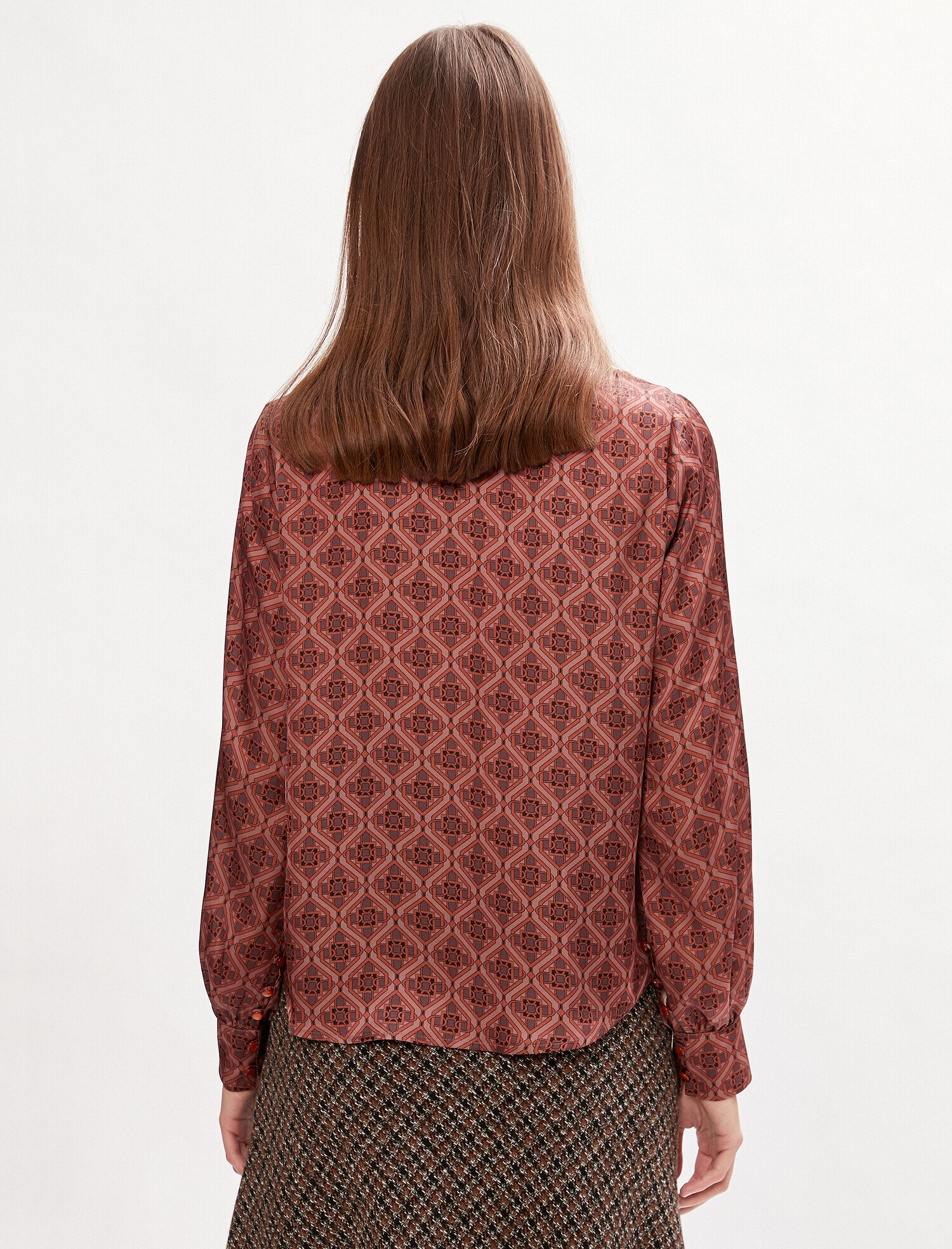   Etnik Desenli Klasik Yaka Saten Gömlek