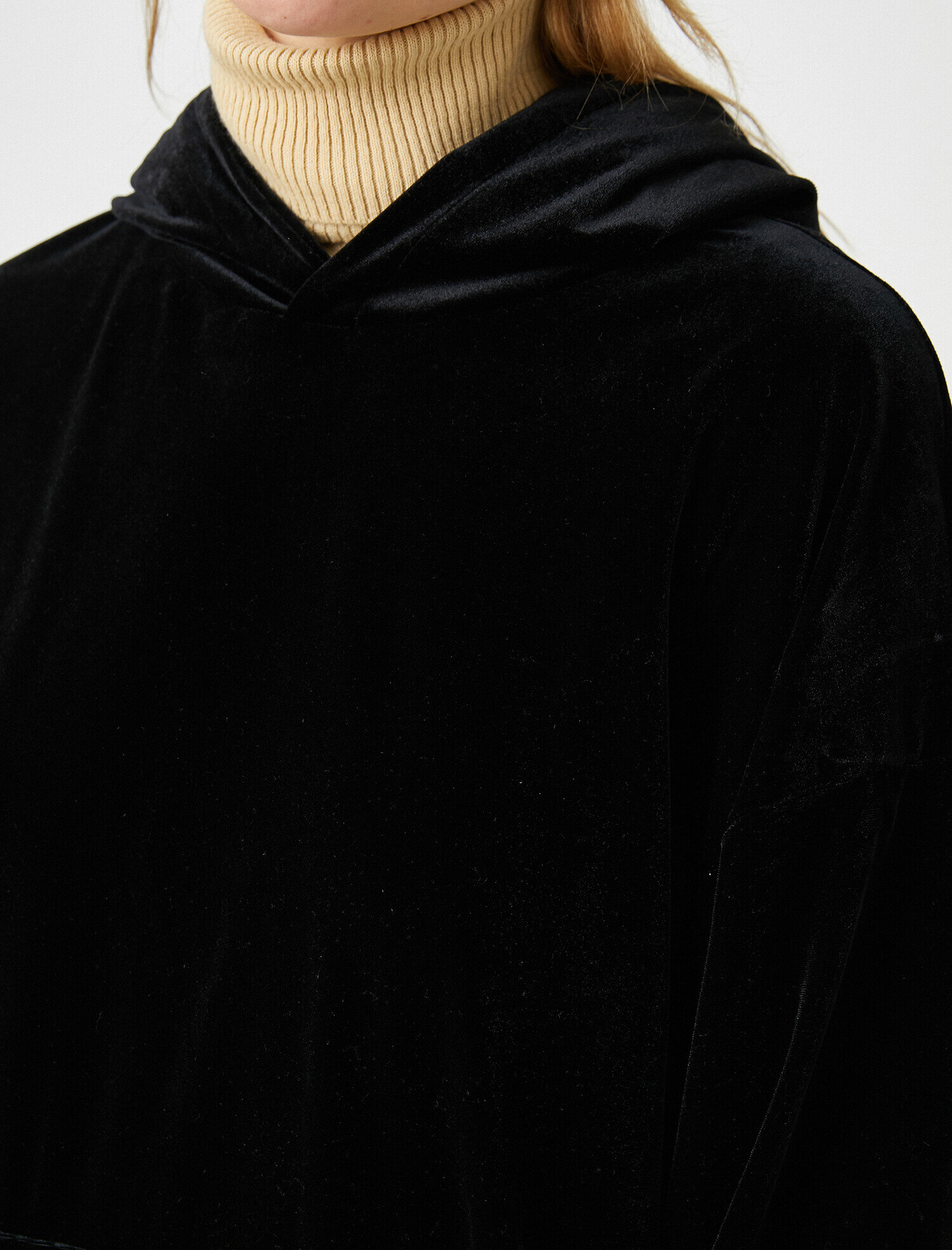   Kadife Kanguru Cepli Kapüşonlu Sweatshirt