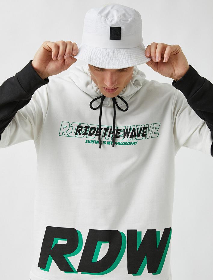  Baskılı Kapüşonlu Sweatshirt