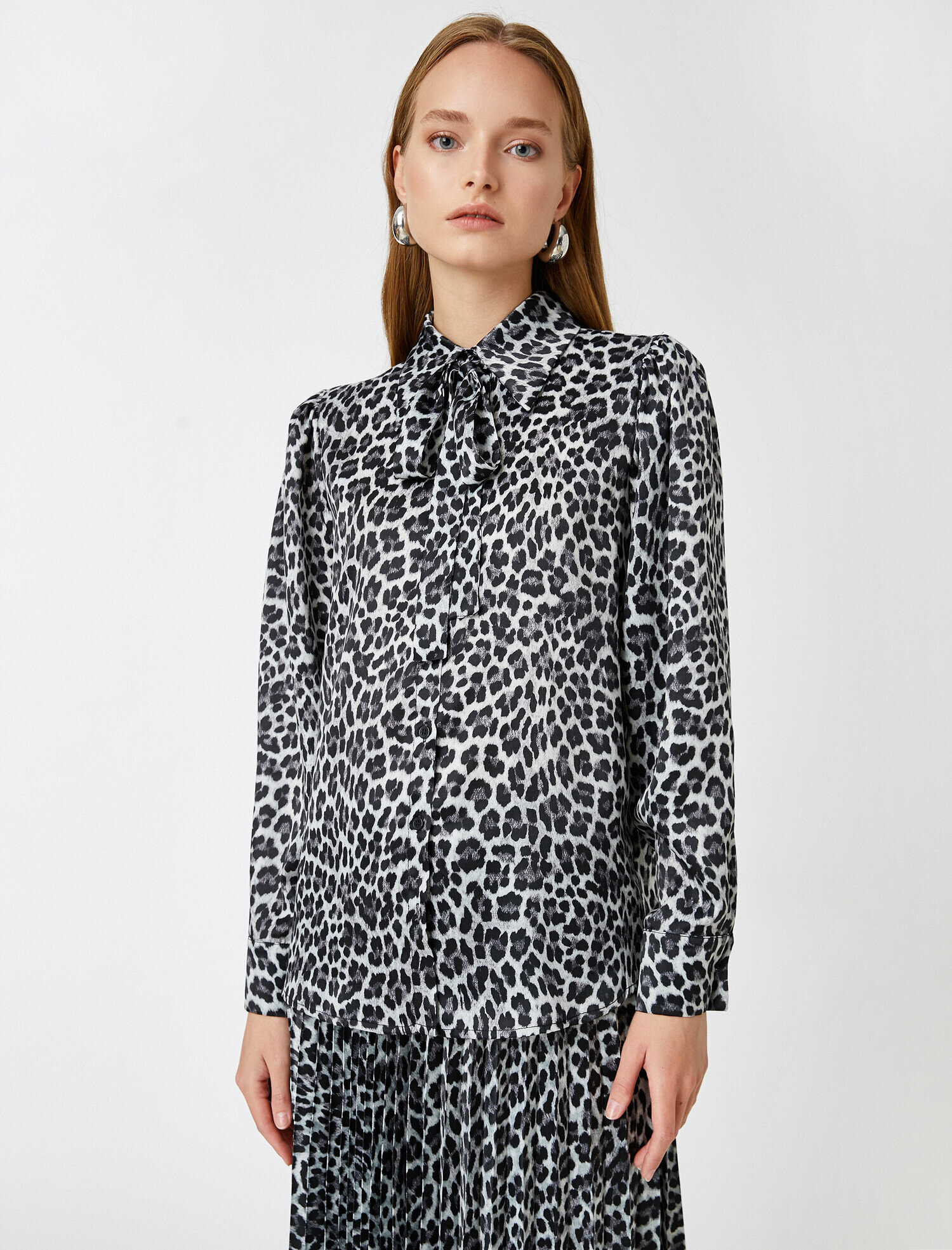   Leopar Desenli Uzun Kollu Gömlek