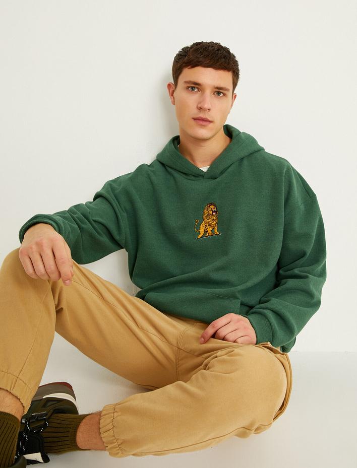  Aslan İşlemeli Kapşonlu Sweatshirt