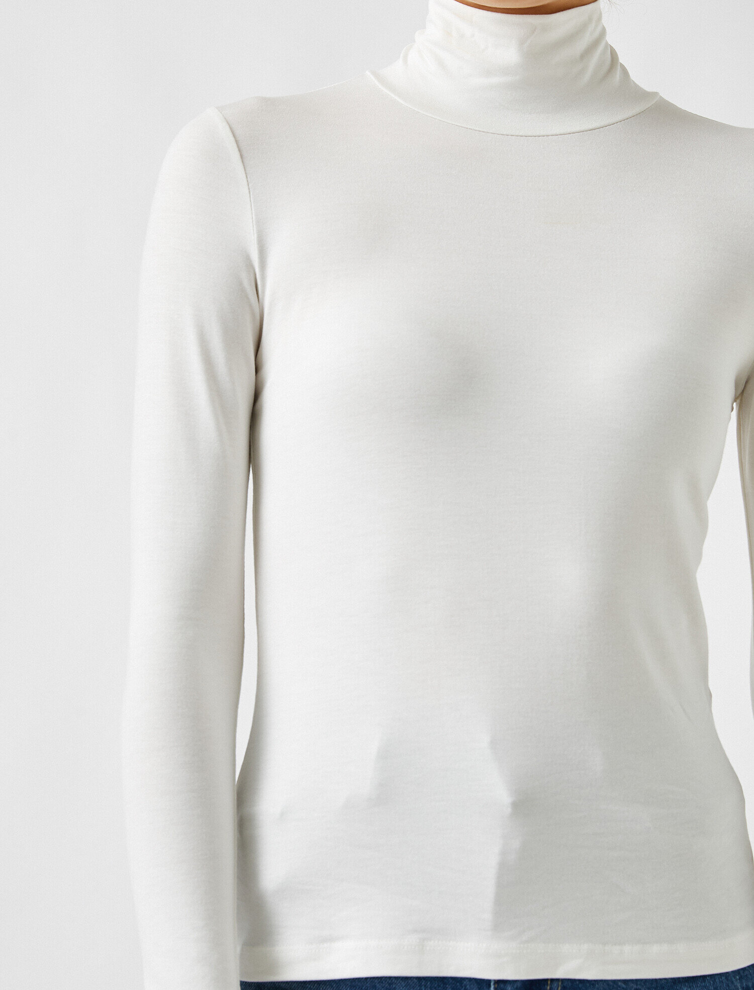   Uzun Kollu Tişört Yarım Balıkçı Yaka